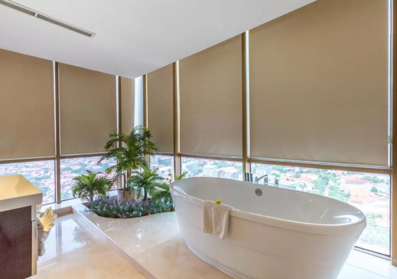 Bath in Wyndham Surabaya