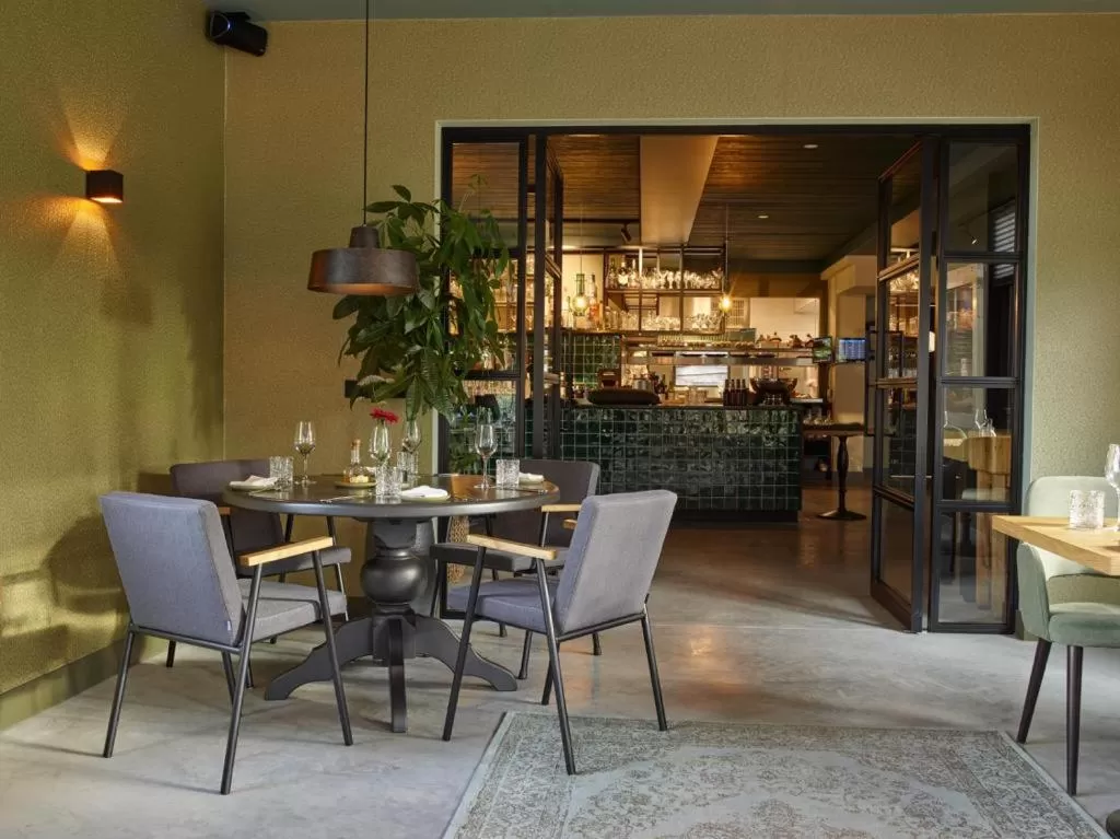 Restaurant/places to eat in LUDIEK eten en slapen