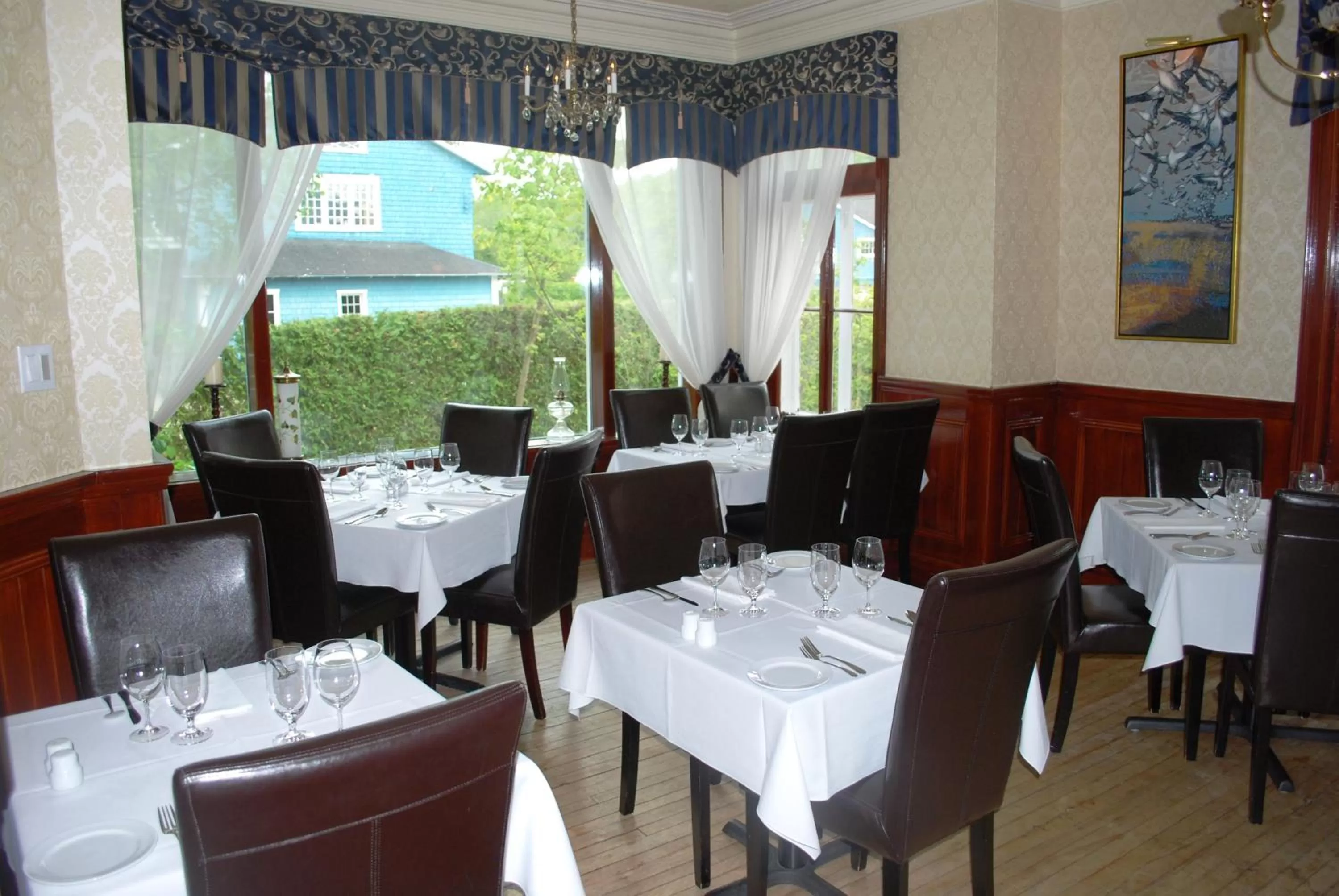 Restaurant/places to eat in Chez Truchon Bistro-Auberge