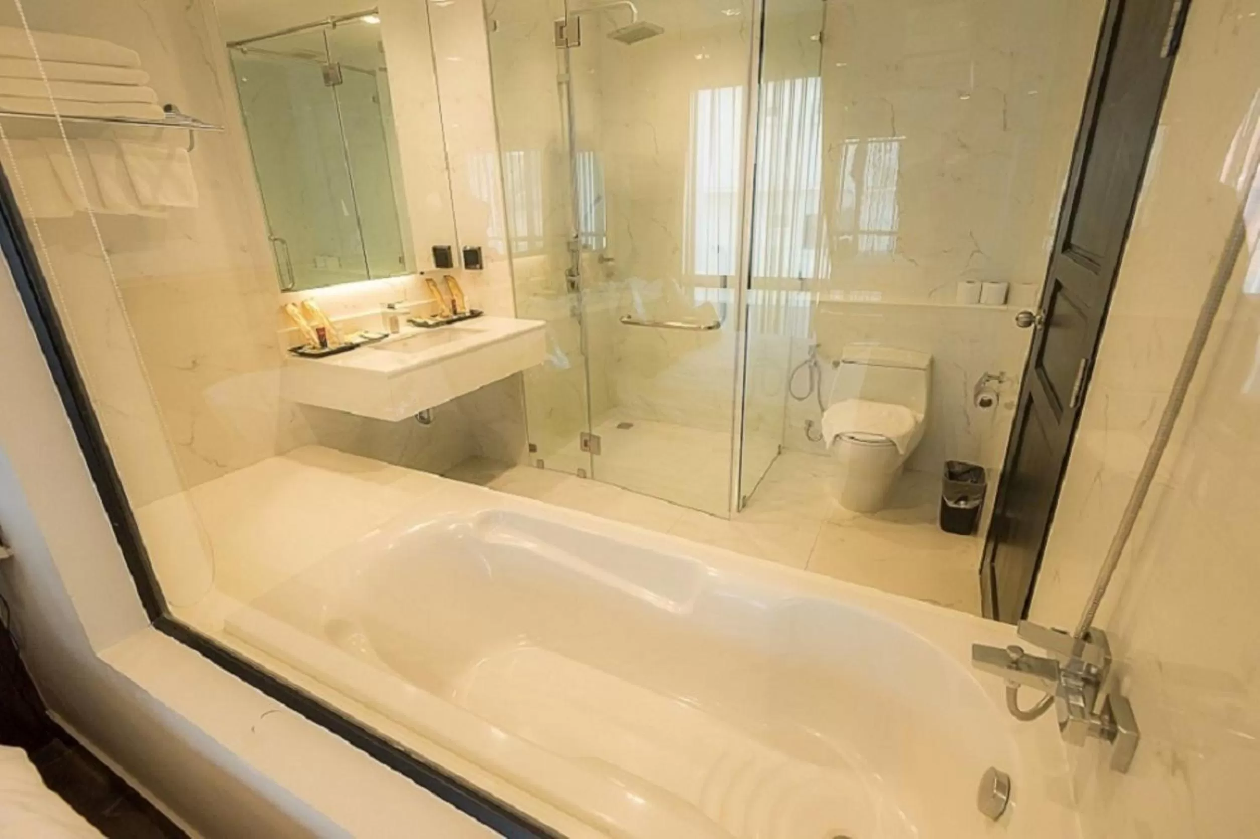 Shower in SN Connx - SHA Plus