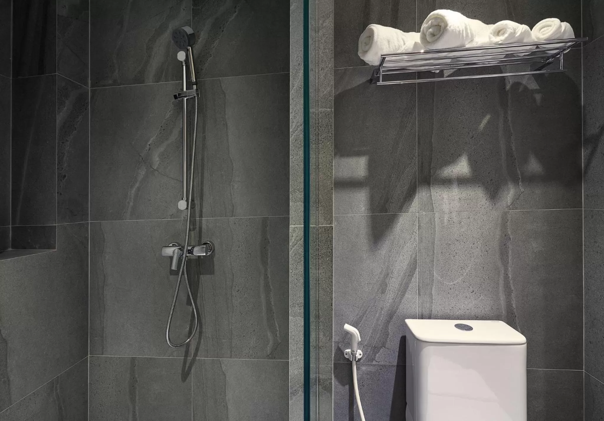 Shower in Has Pattaya