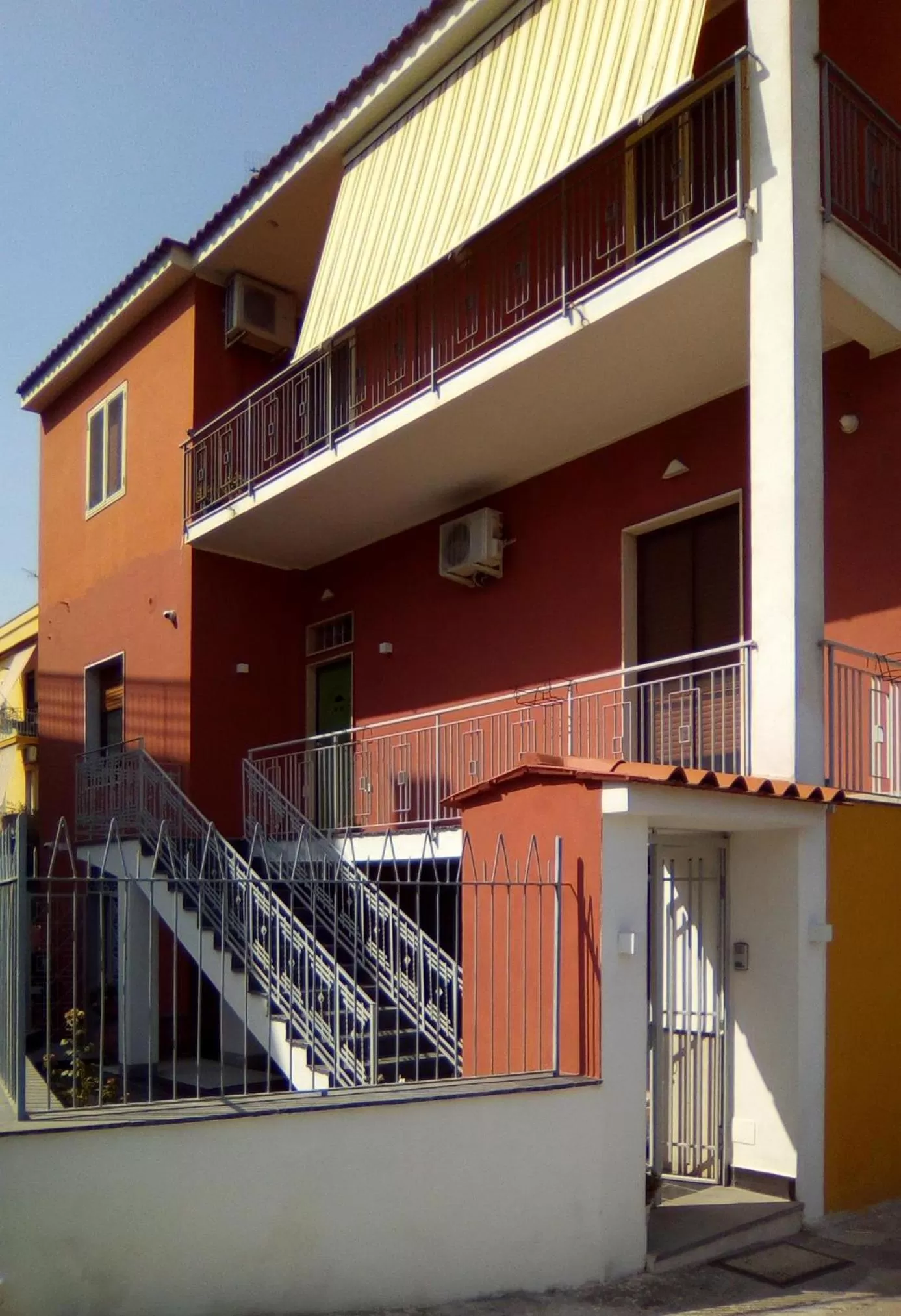 Property building in Rubilia Rooms Pompei