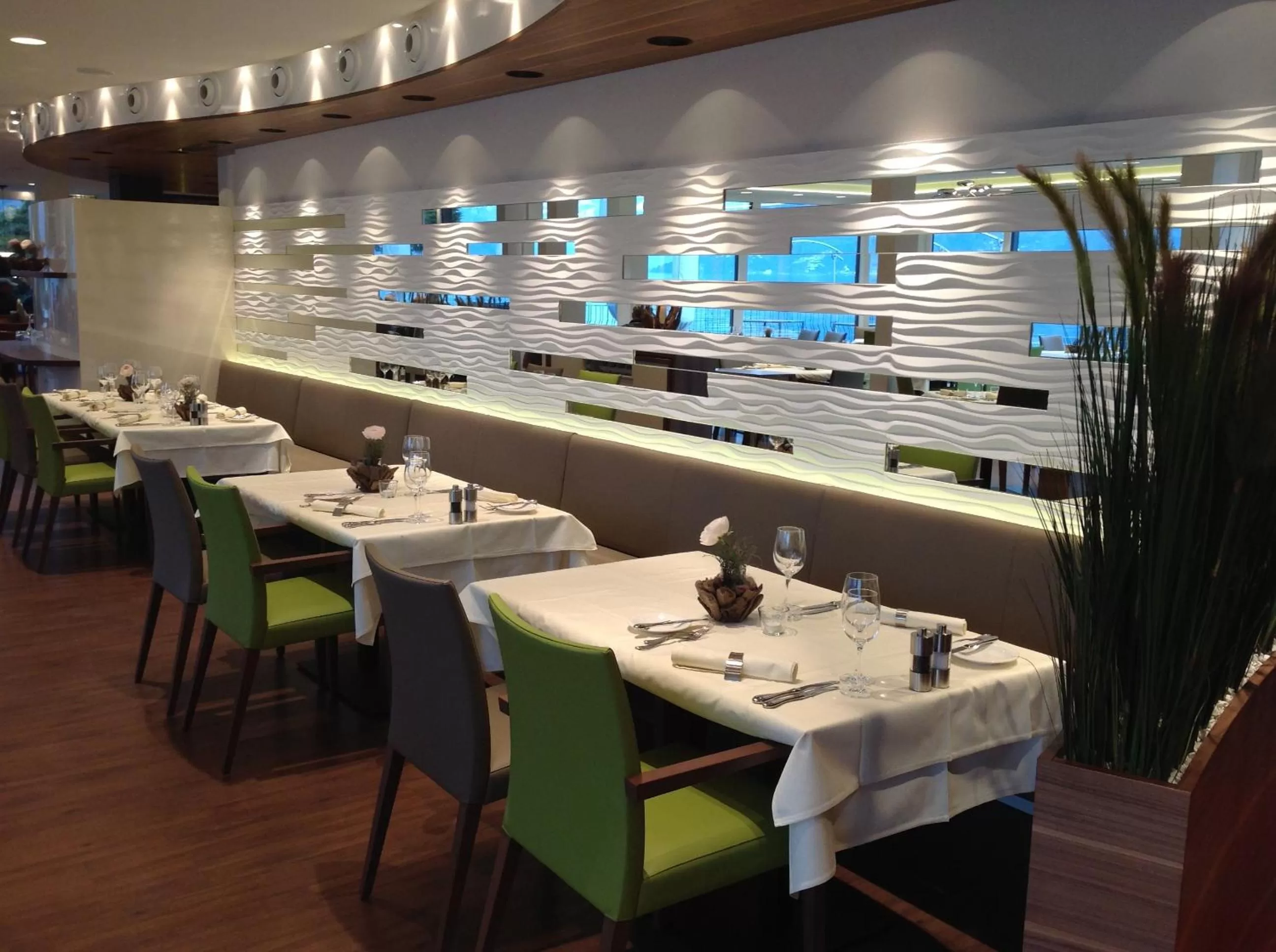 Restaurant/places to eat in Hotel Nidwaldnerhof direkt am See