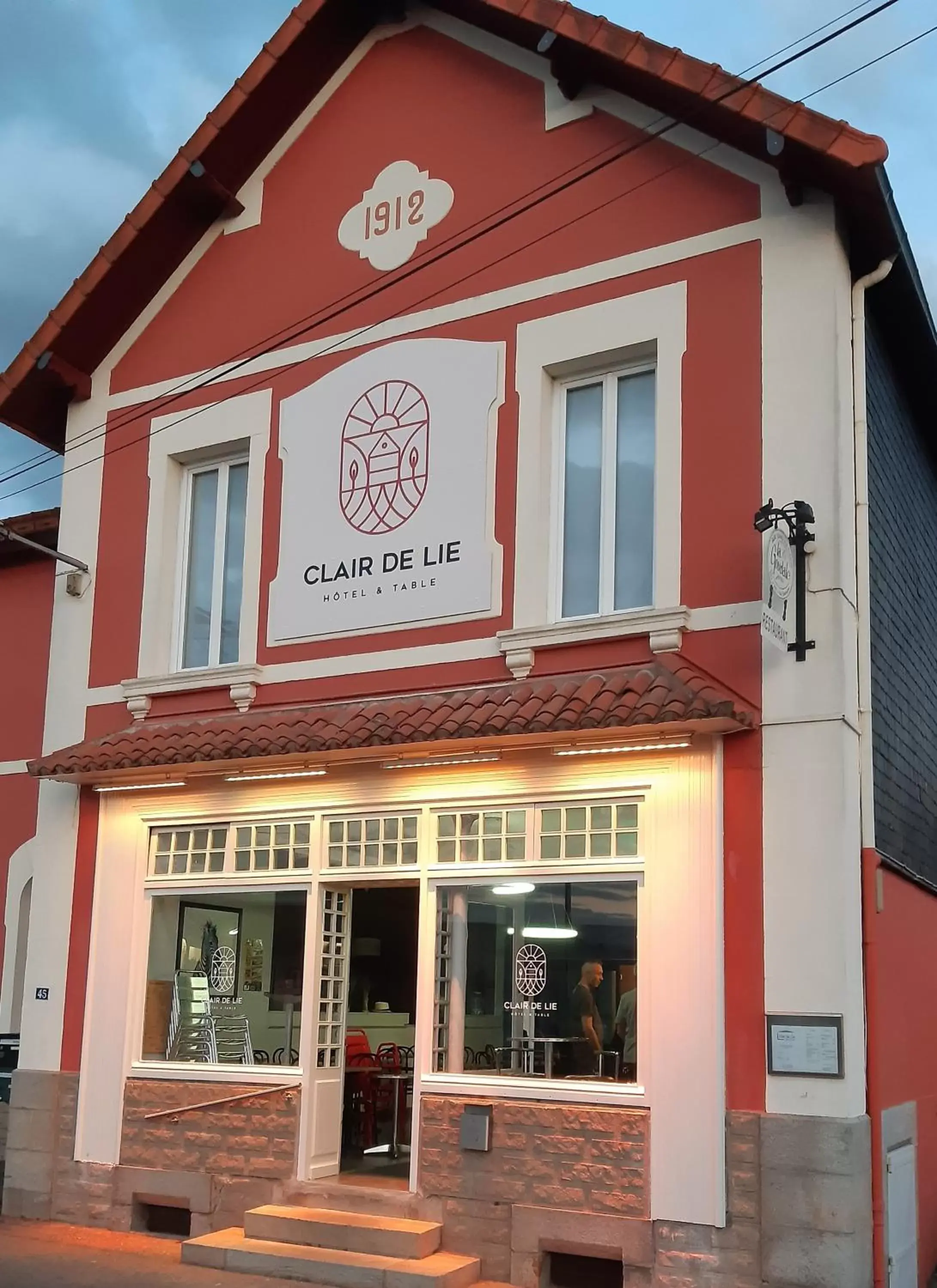 Clair de Lie Clair de Lie