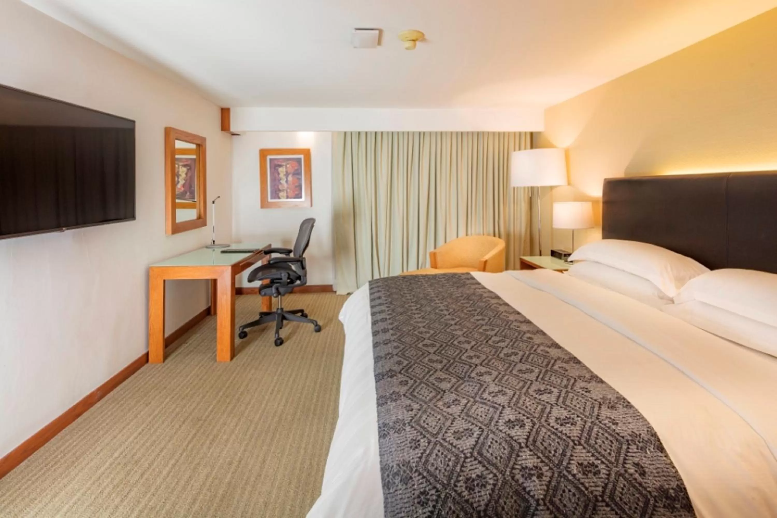 Club King Room in Presidente Intercontinental Puebla, an IHG Hotel