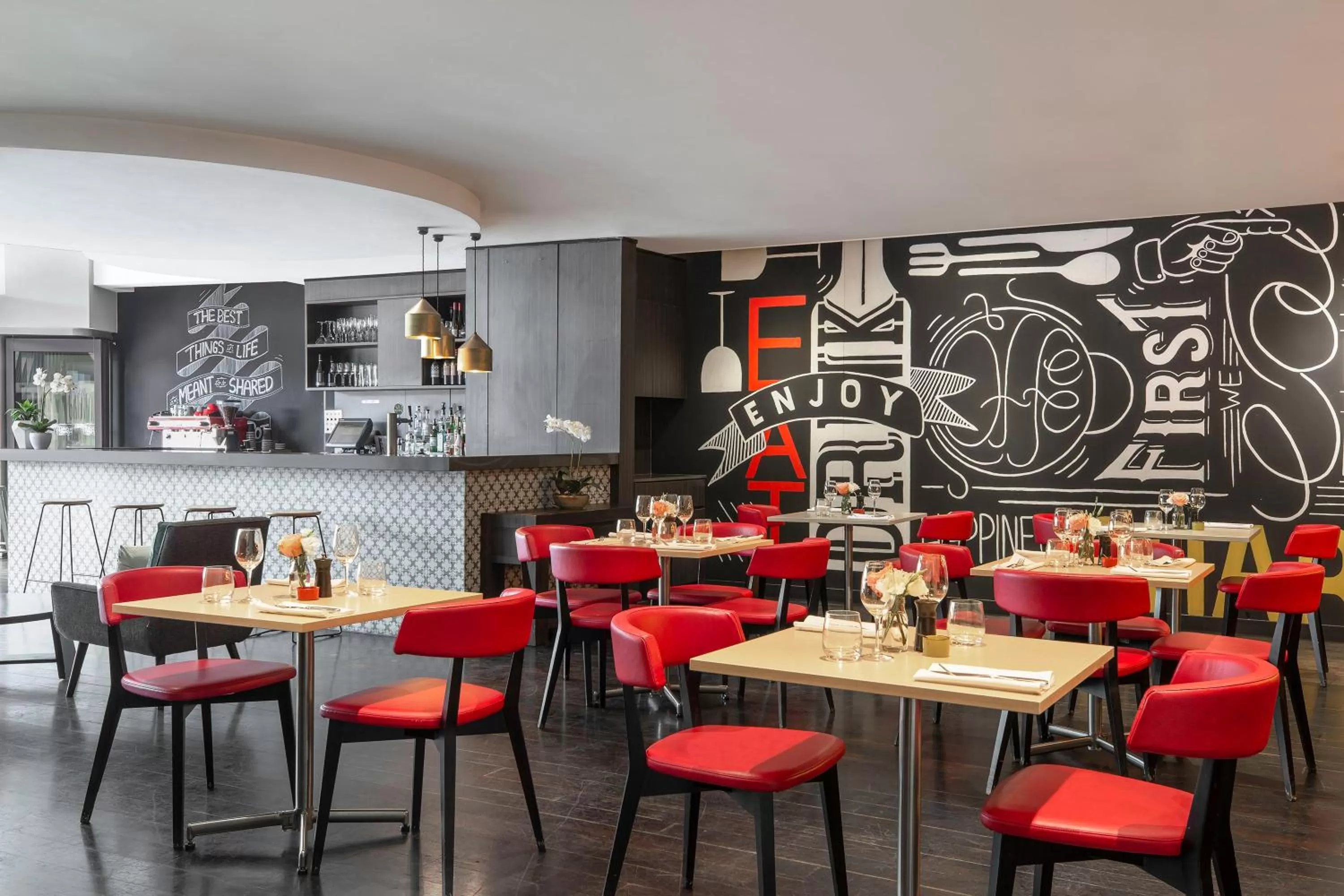 Breakfast in Mantra Chatswood