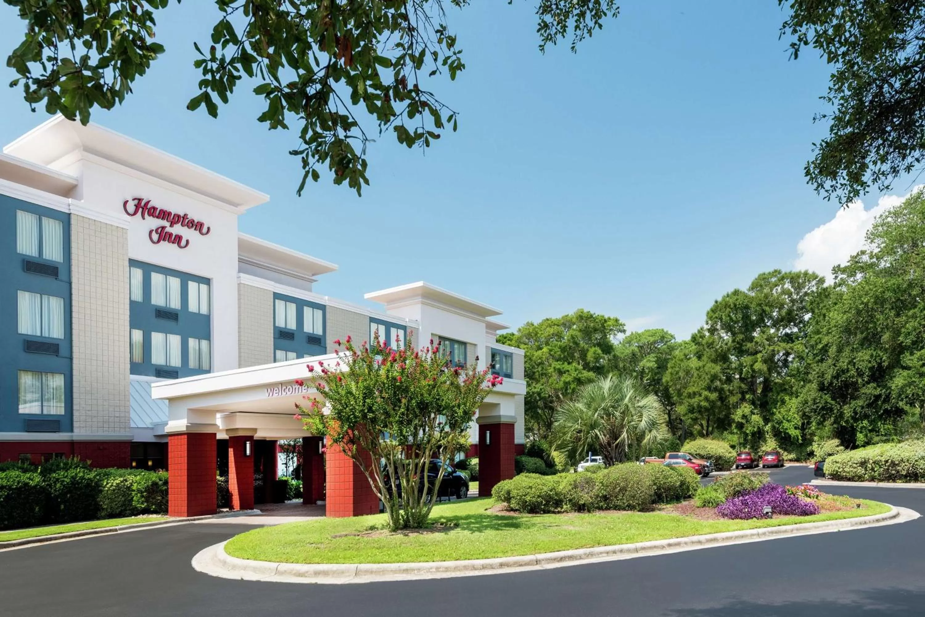 Property building in Hampton Inn Morehead City