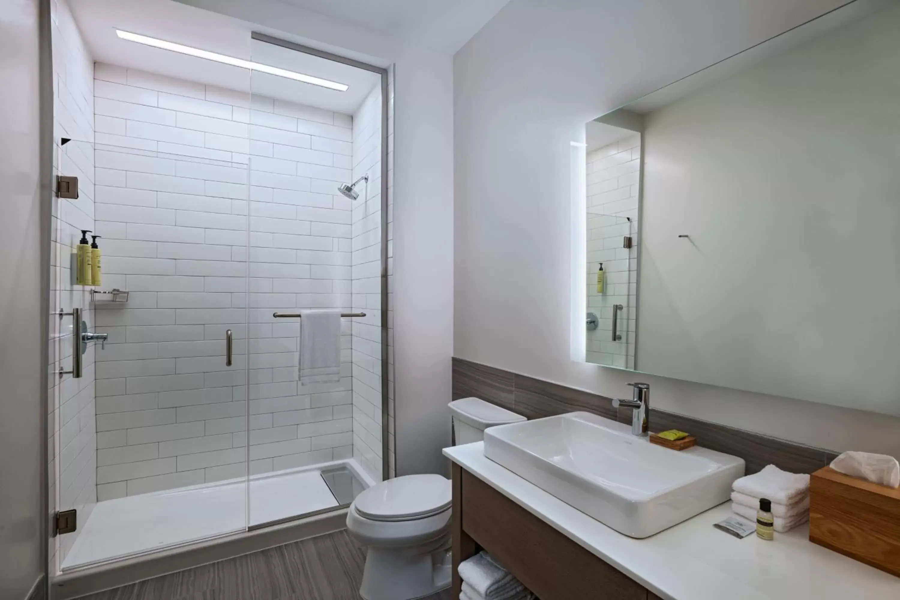 King Studio with Sofa Bed - Hearing Accessible in Element Waco King Studio with Sofa Bed - Hearing Accessible in Element Waco