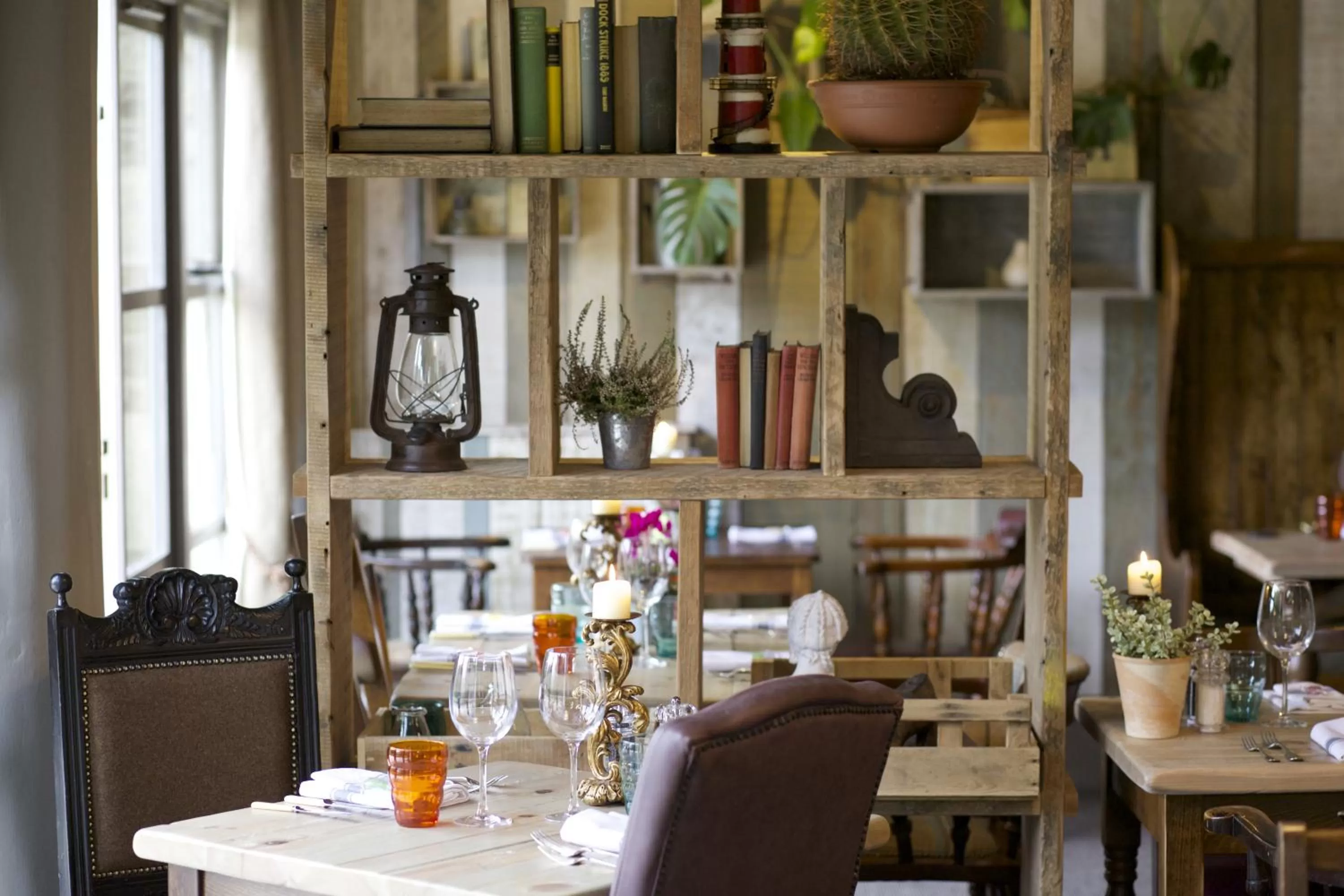 Restaurant/places to eat in Pear Tree Inn Whitley