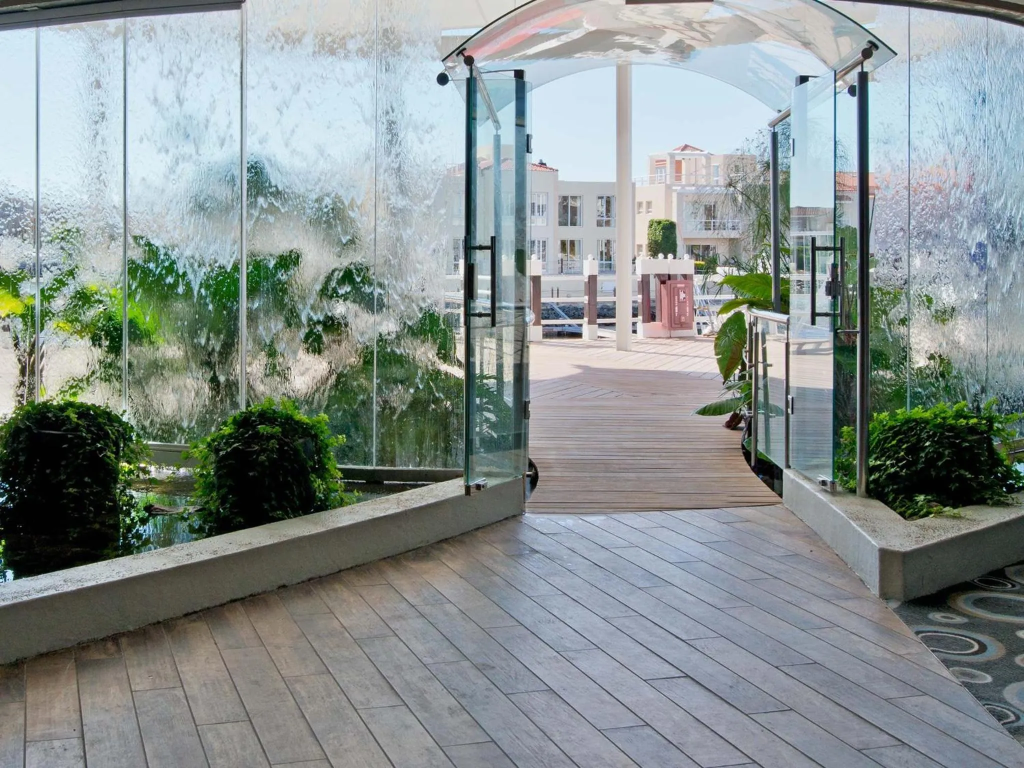 Area and facilities in Krystal Beach Hotel