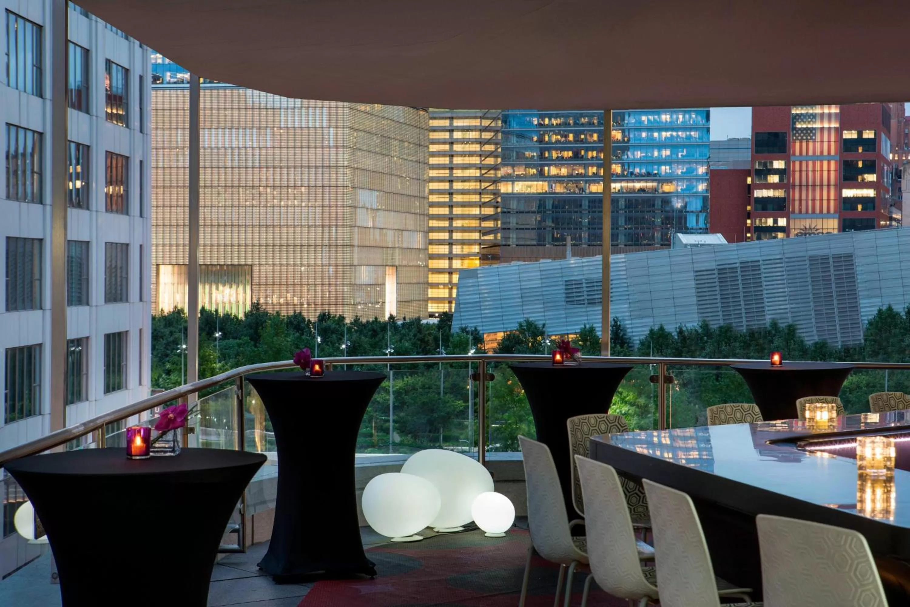 Restaurant/places to eat in The Washington Hotel NYC