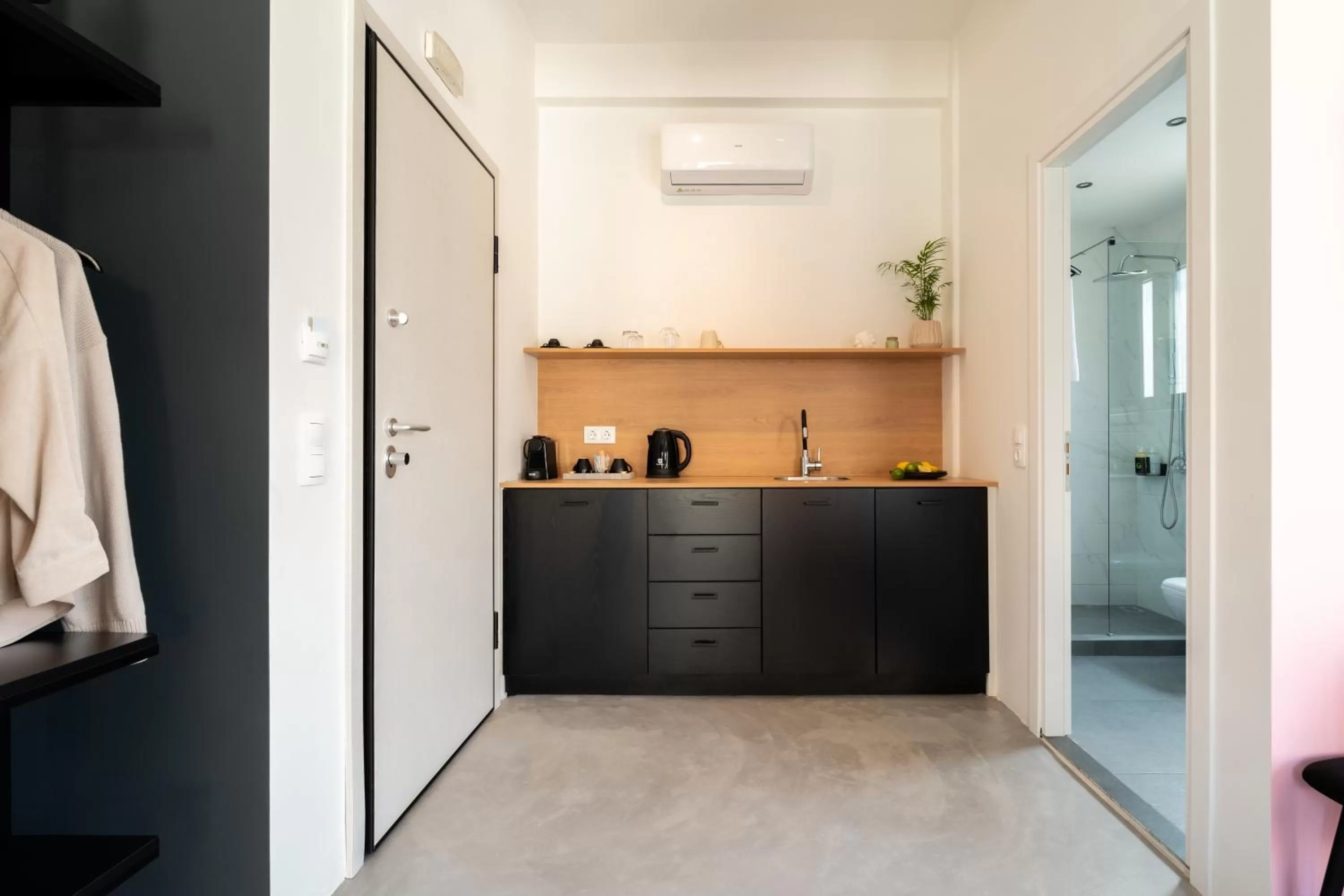 Kitchen or kitchenette in Play Psyri Athens a member of Brown Hotels