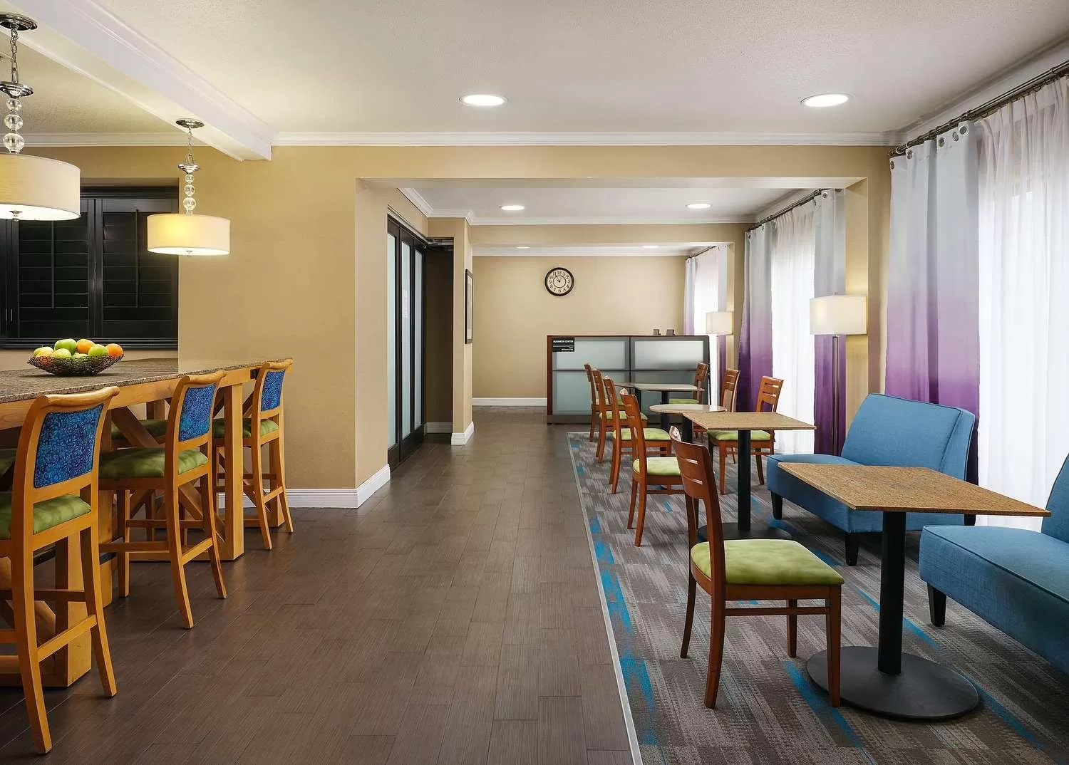 Lobby or reception in Hampton Inn Covington/Mandeville