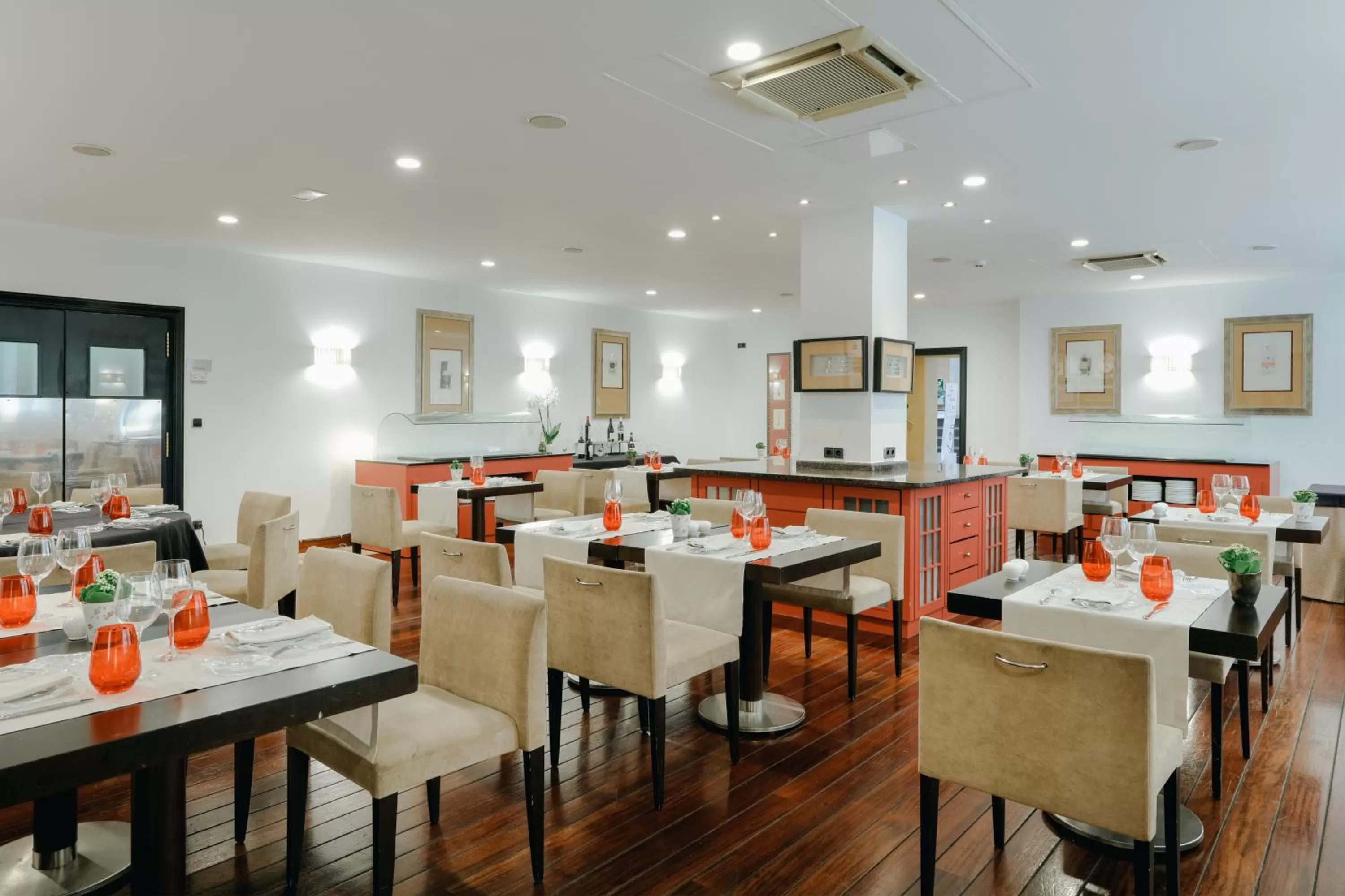 Restaurant/places to eat in Abba Euskalduna Hotel