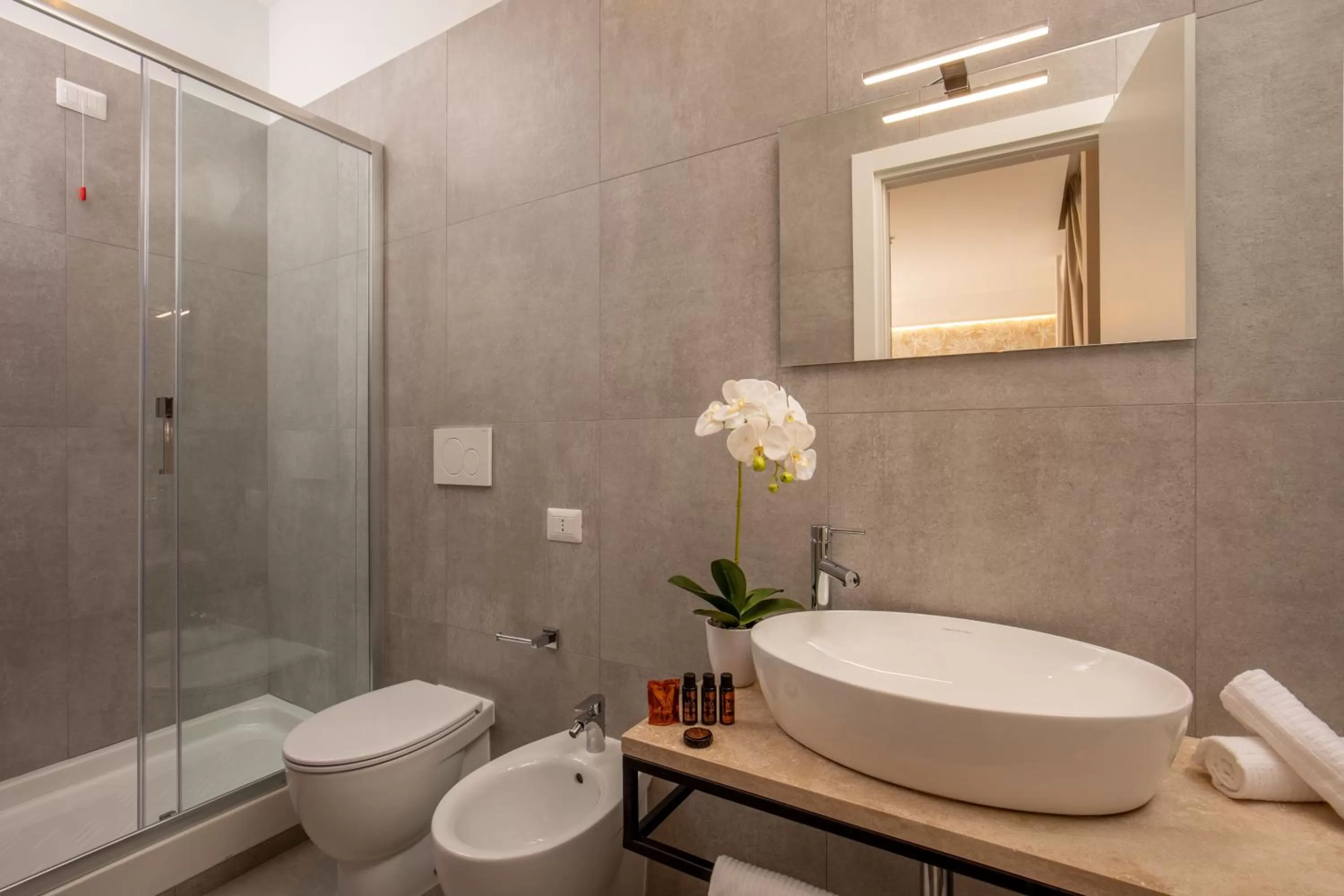 Bathroom in Sophie Terrace Hotel