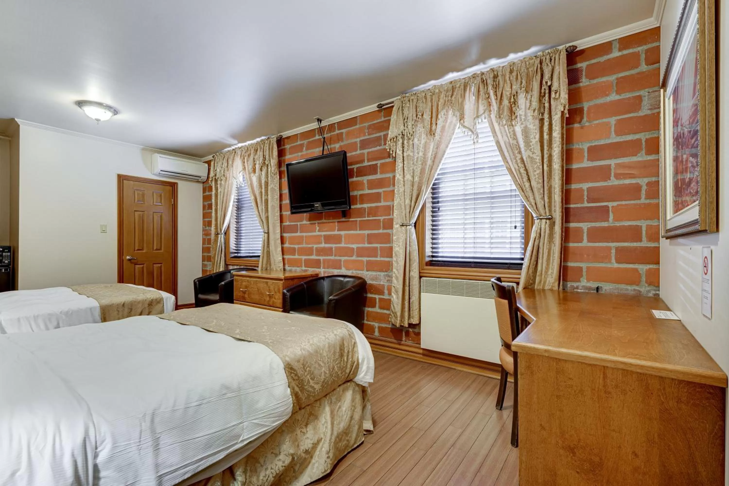 Bed in Le Grand Hôtel