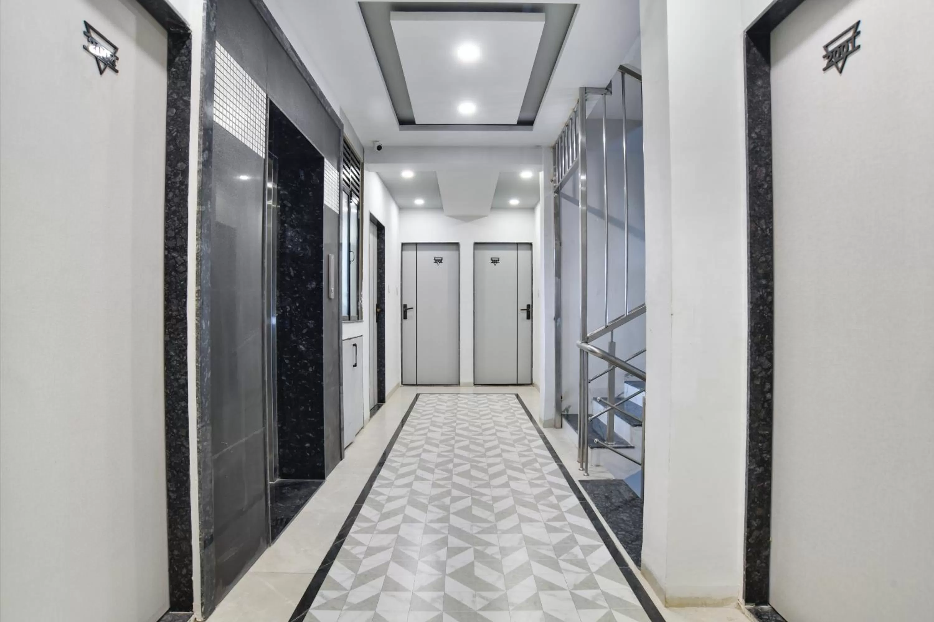 Lobby or reception in Fabhotel Grand Blue