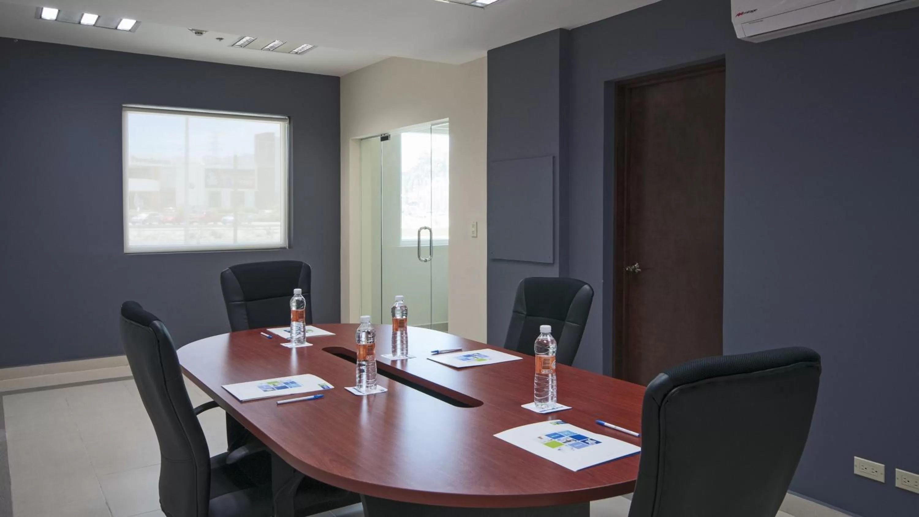 Meeting/conference room in Holiday Inn Express Cabo San Lucas by IHG