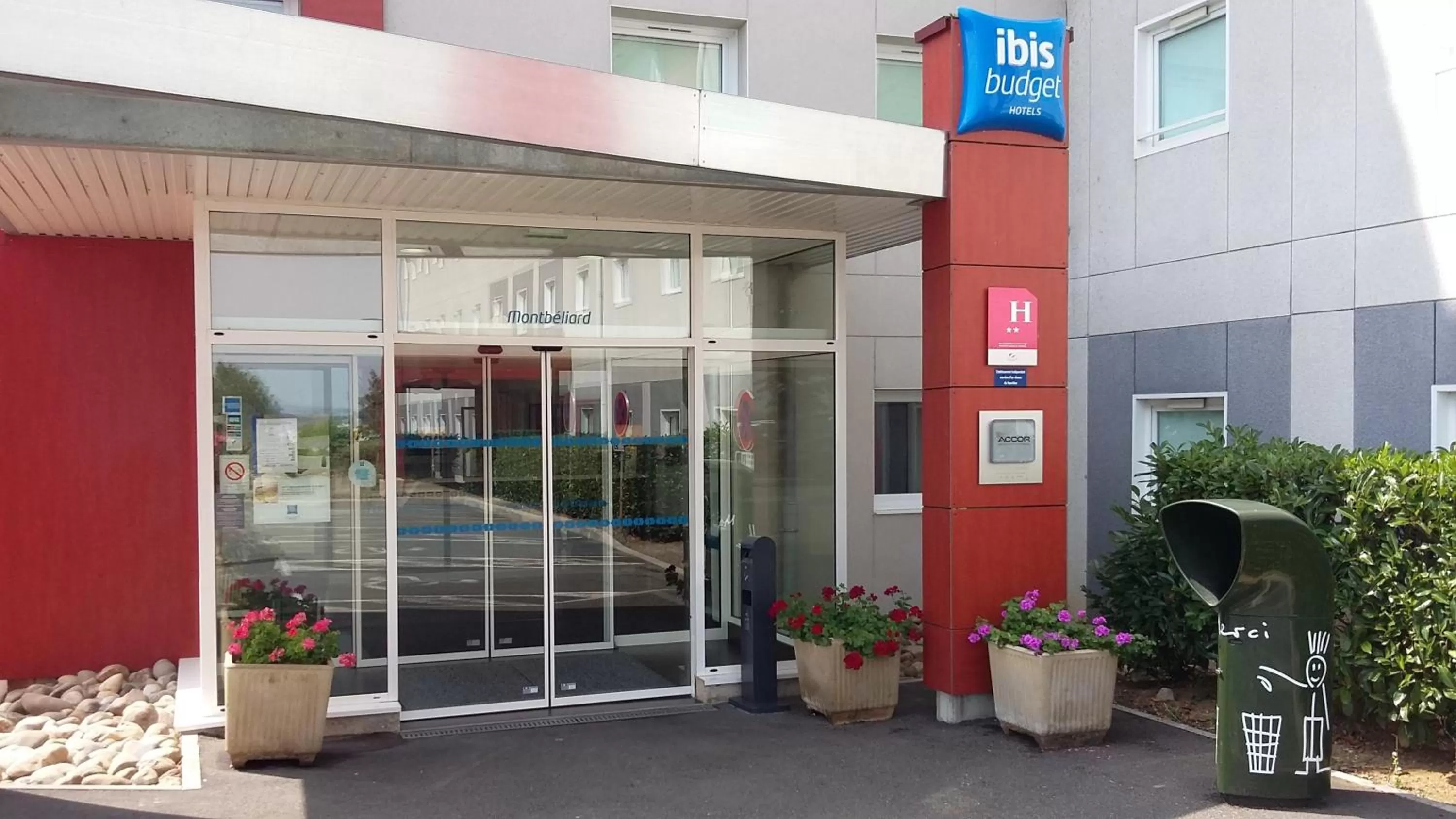 Facade/entrance in Ibis Budget Montbéliard