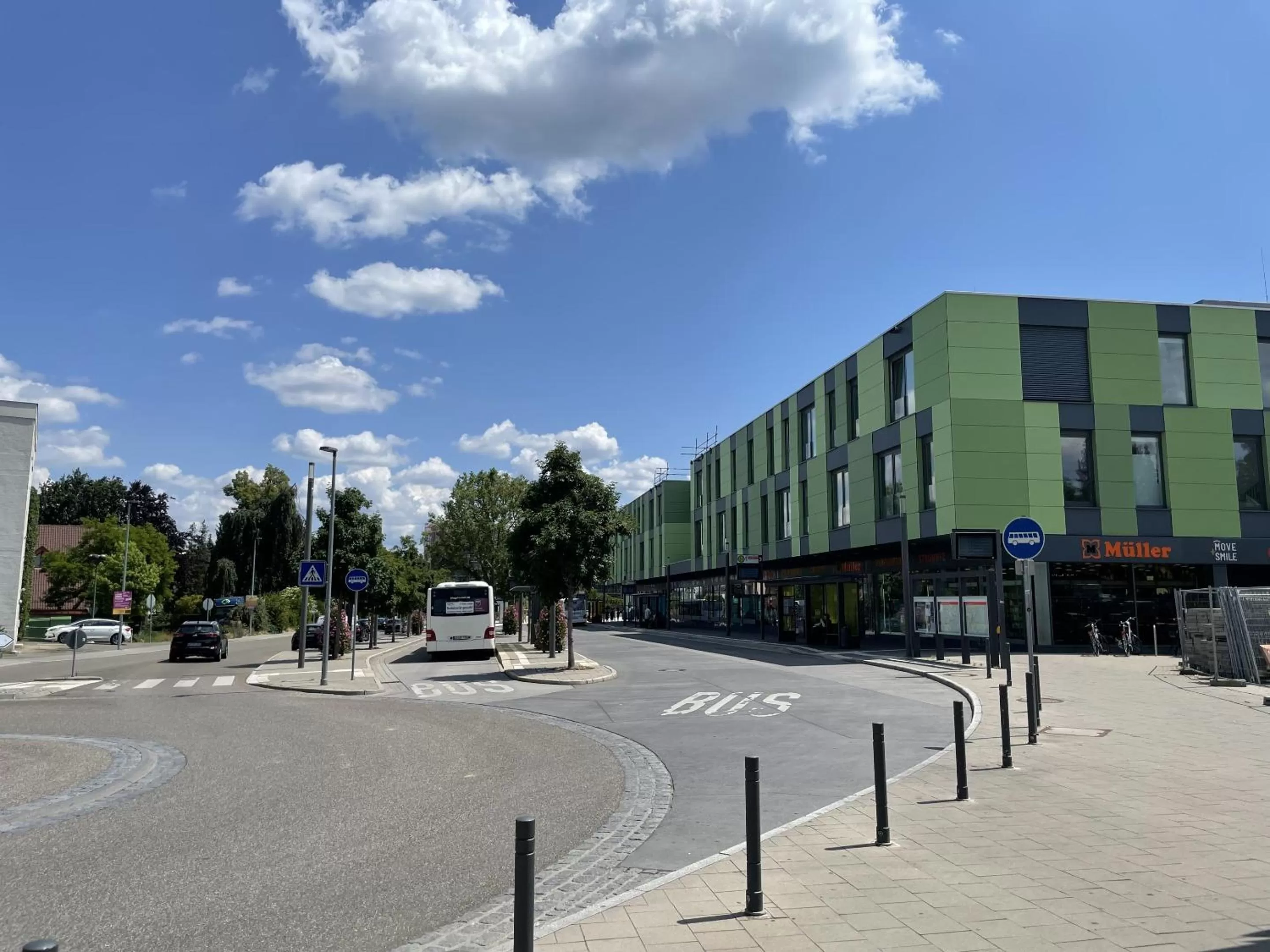 Property building in Hotel-am-Bahnhof Stuttgart-Ditzingen