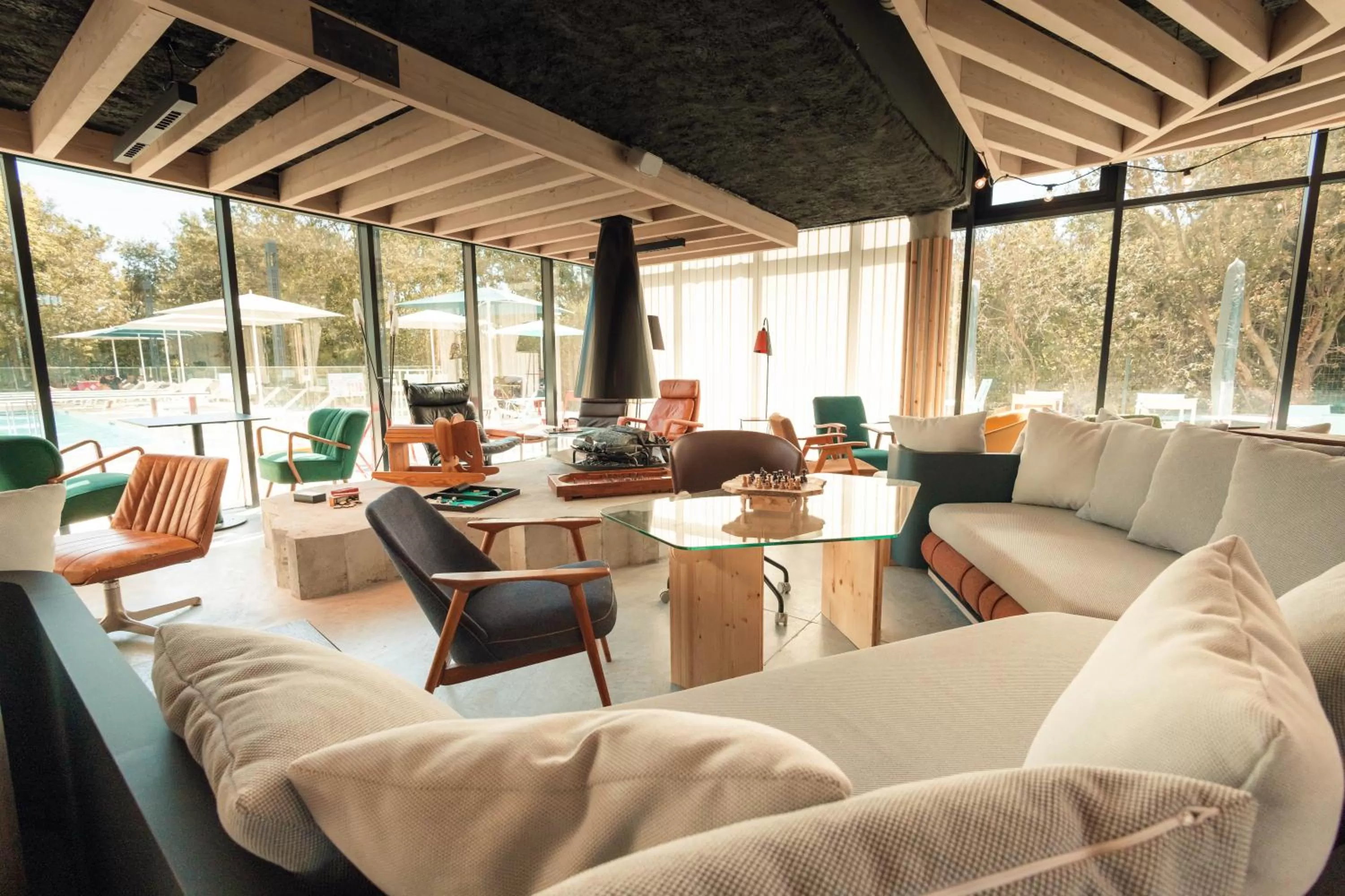 Living room in greet Hotel La Rochelle Centre