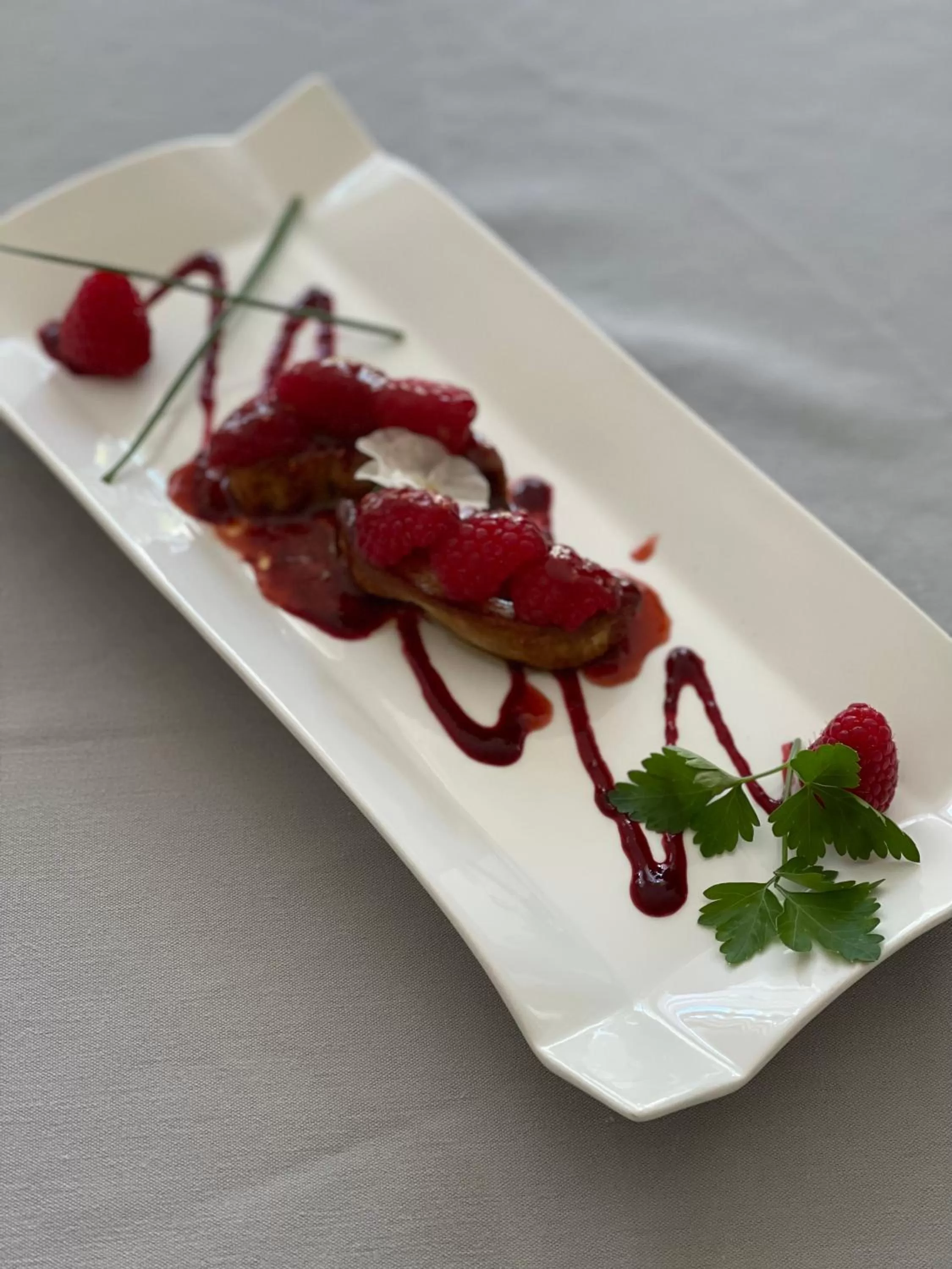 Logis - Hostellerie Le Chatel Nangis