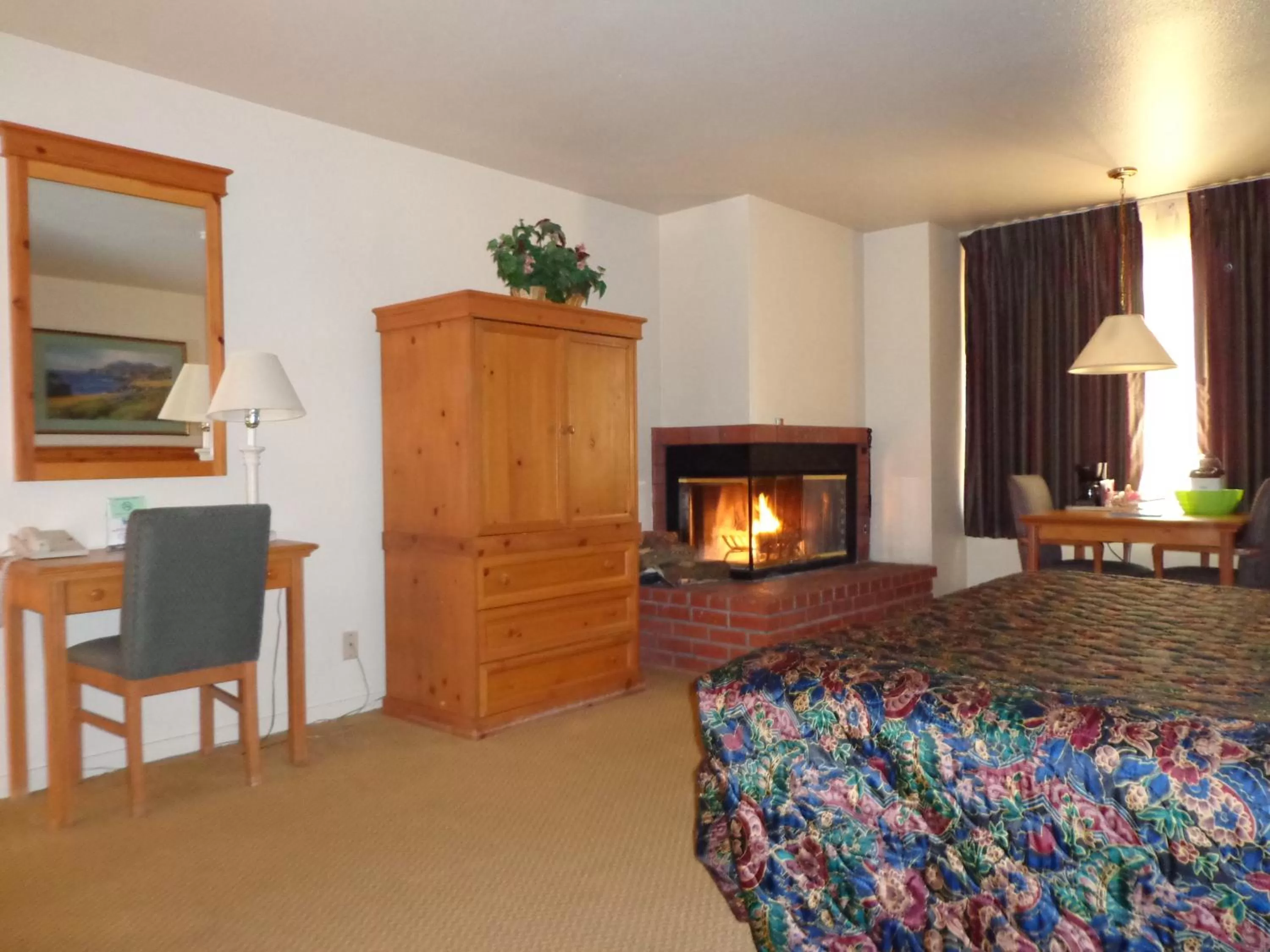 King Room in Pacific Gardens Inn