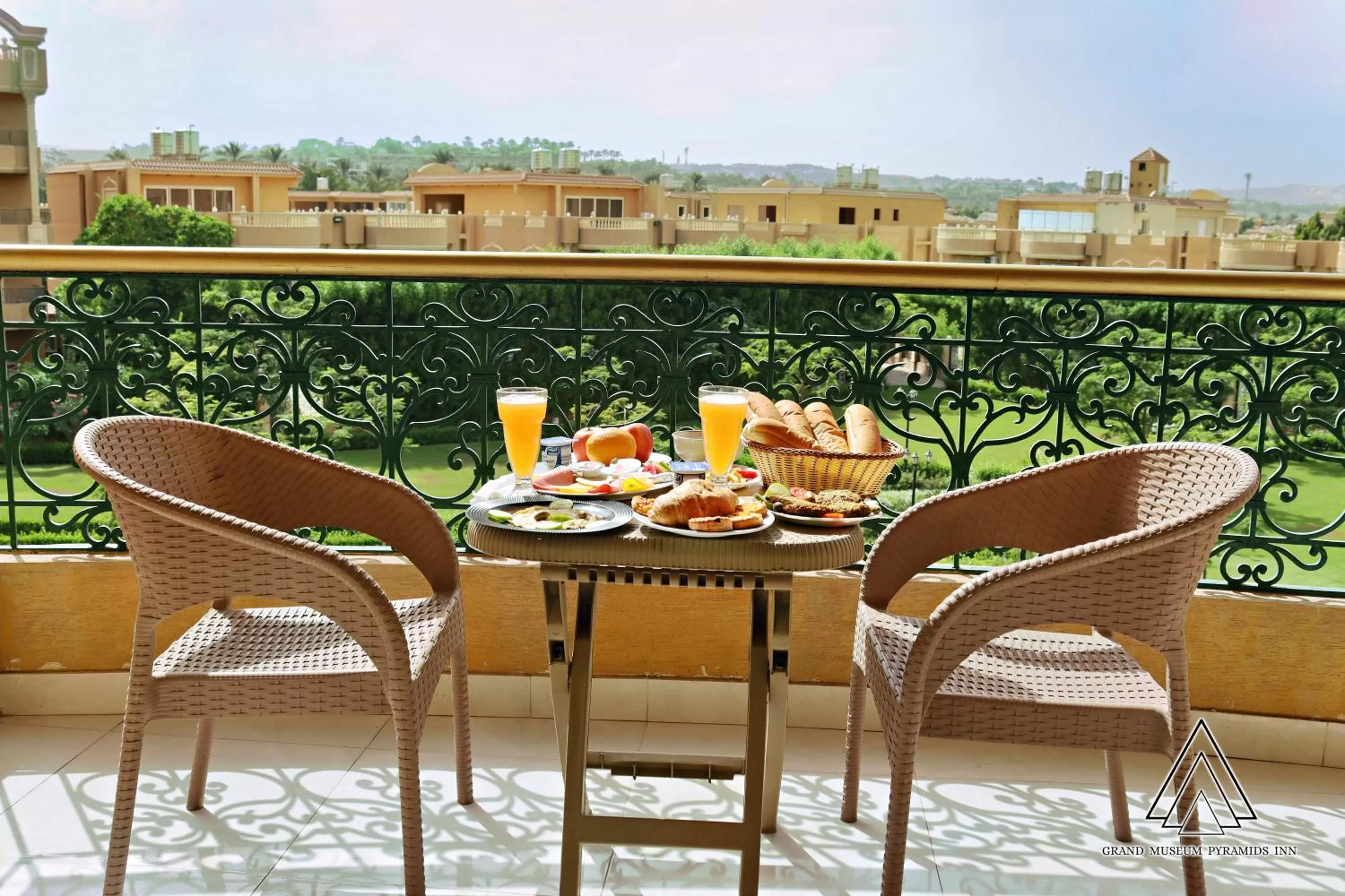 Grand Museum Pyramids Inn