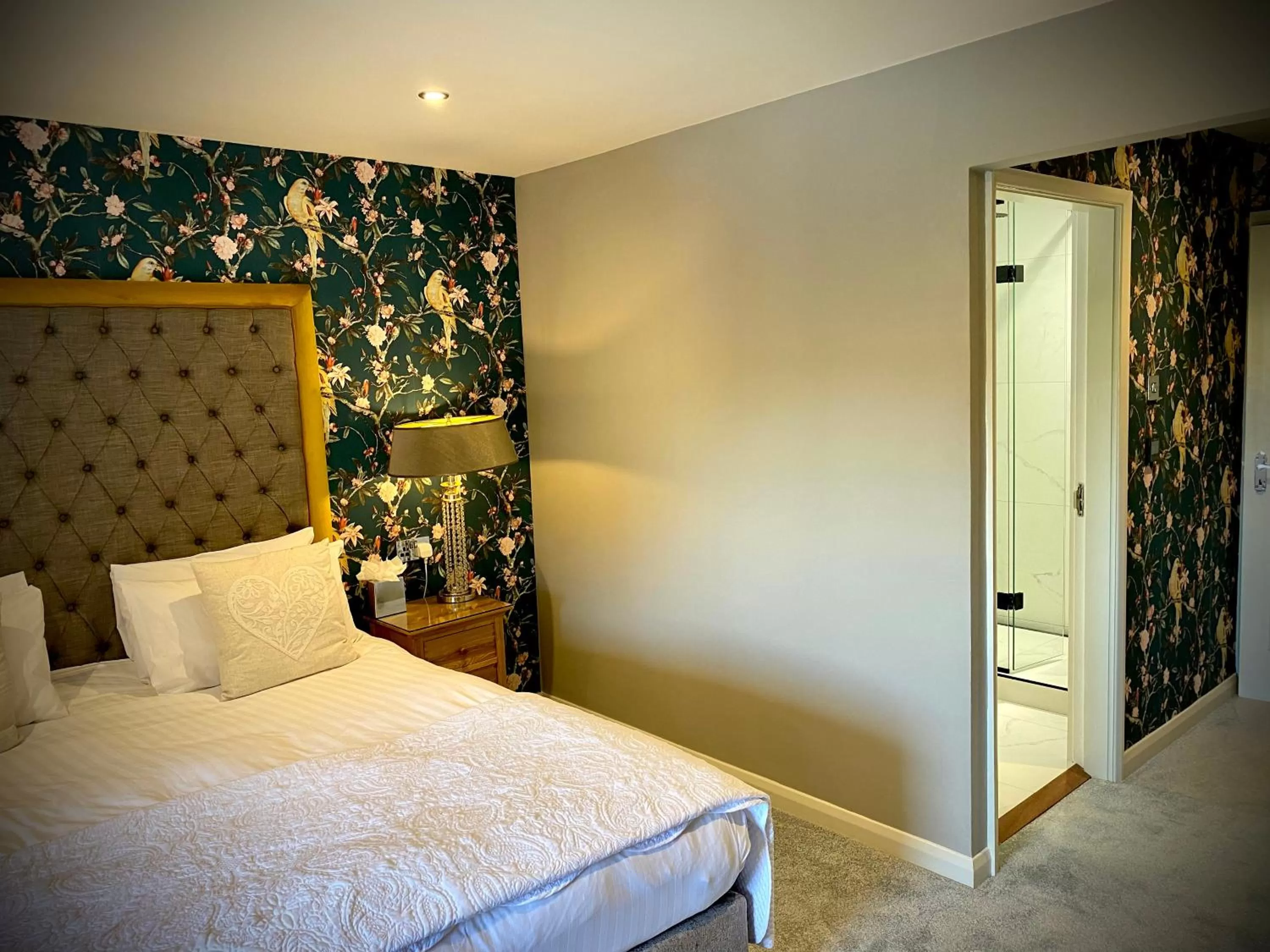 Bed in The General Tarleton