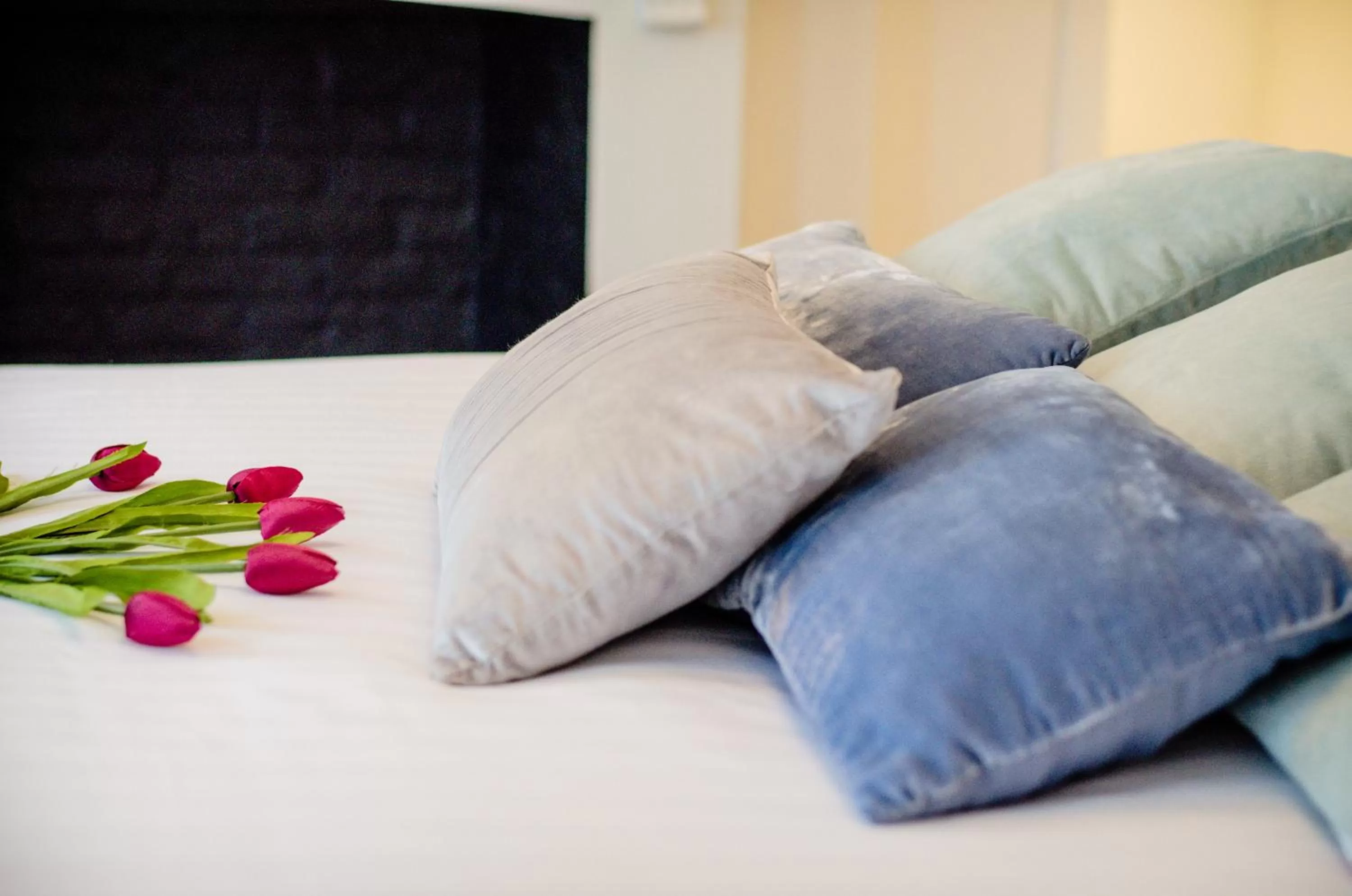 Decorative detail, Bed in The White Queen B&B