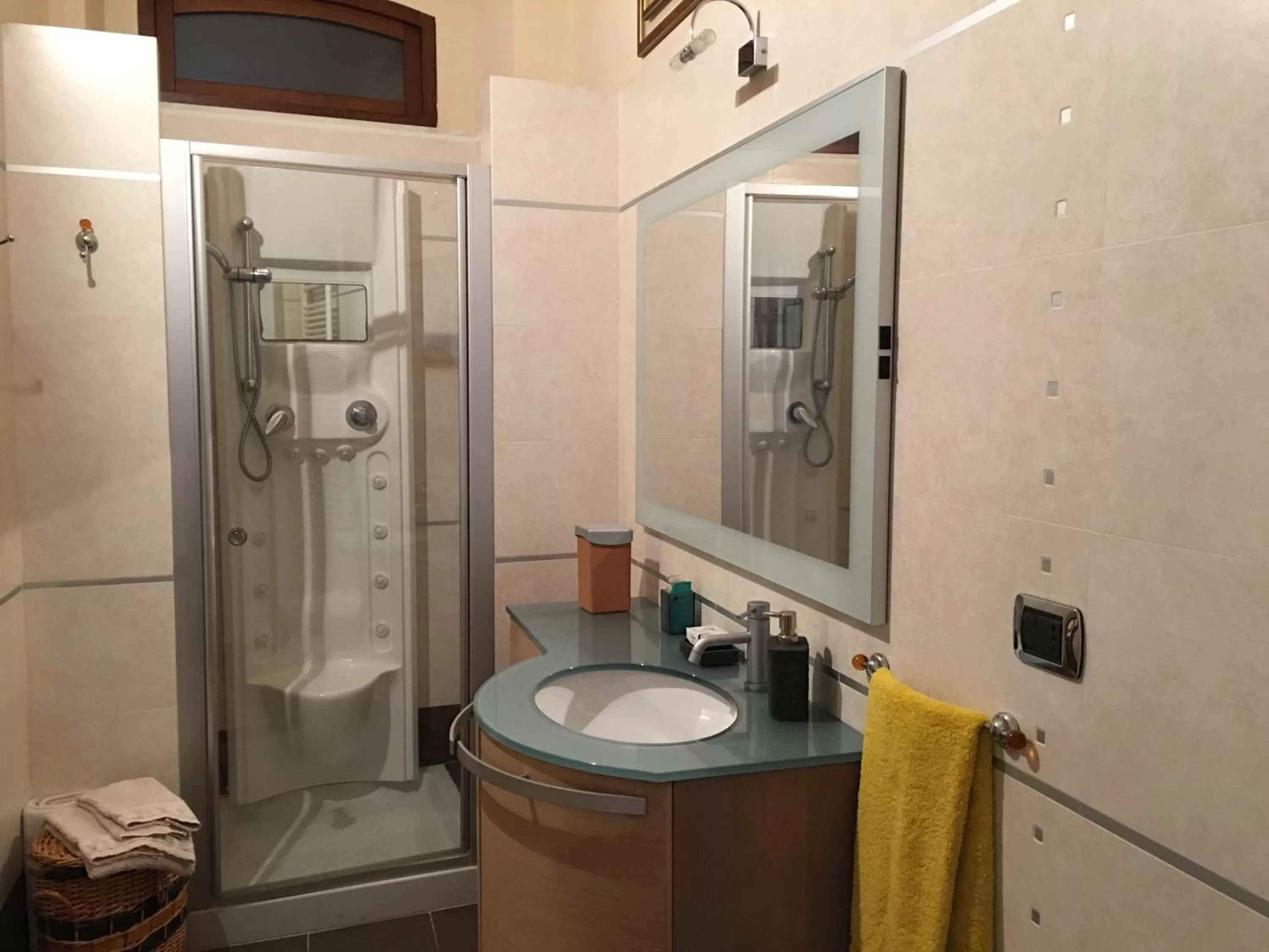 Bathroom in L'angolo antico