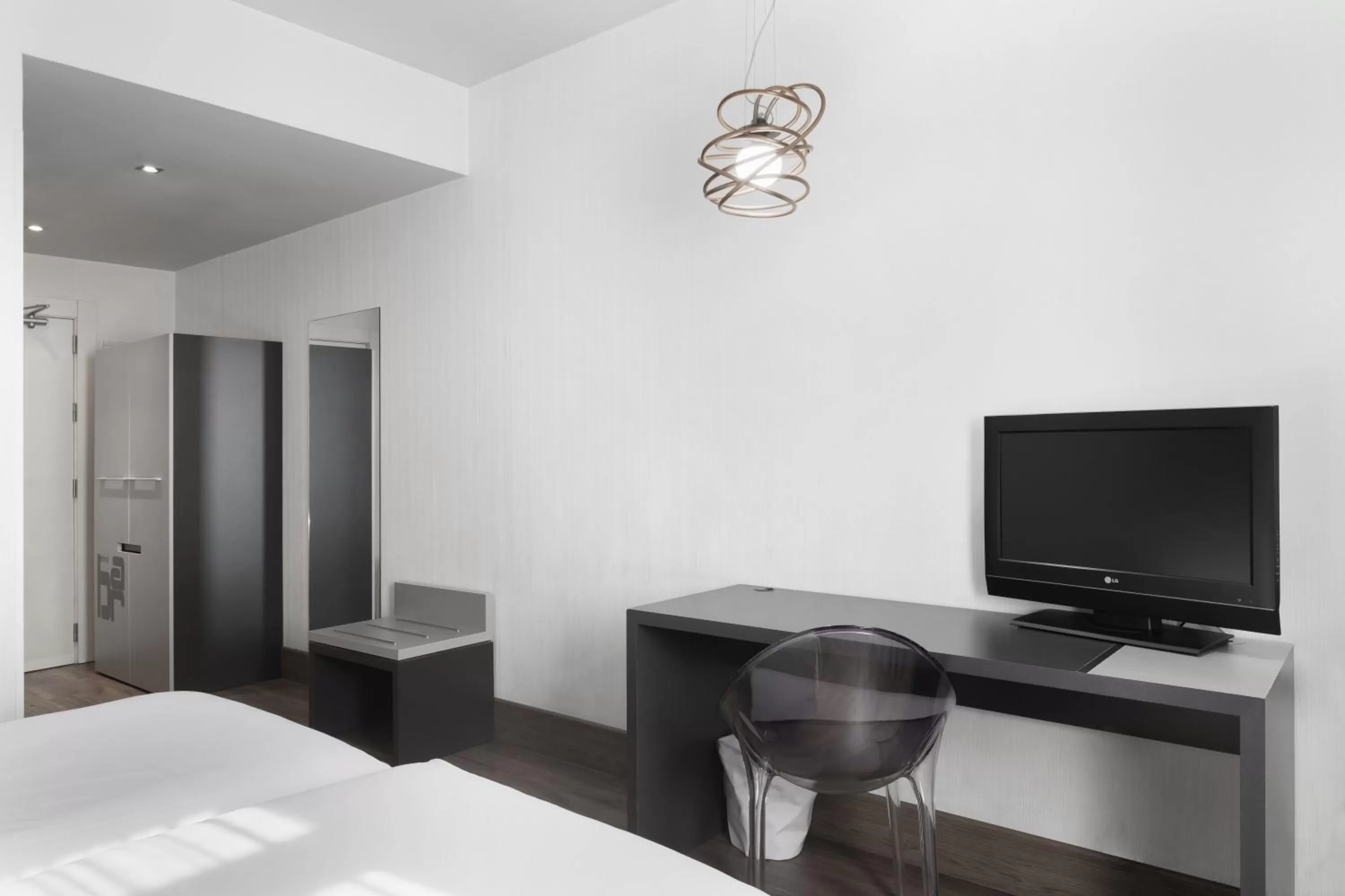 TV and multimedia, Bed in Petit Palace Plaza Mayor