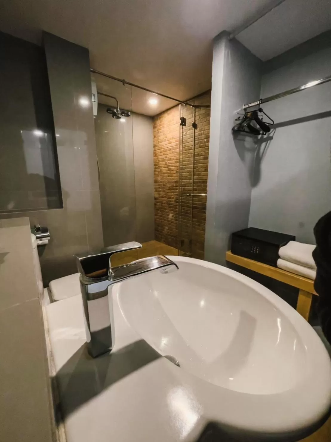 Bathroom in Nest by Sangob