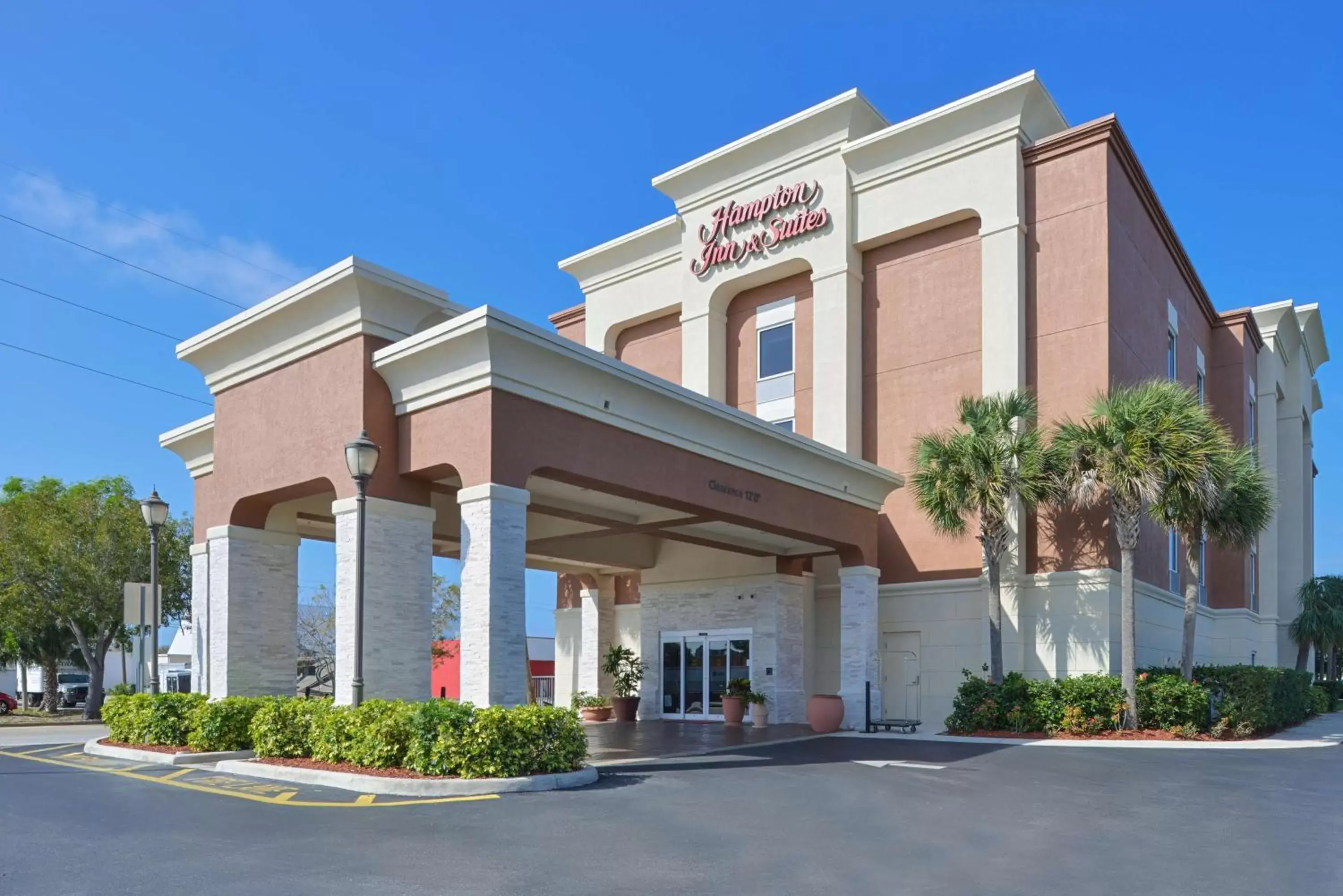 Hampton Inn & Suites Cape Coral / Fort Myers Hampton Inn & Suites Cape Coral / Fort Myers
