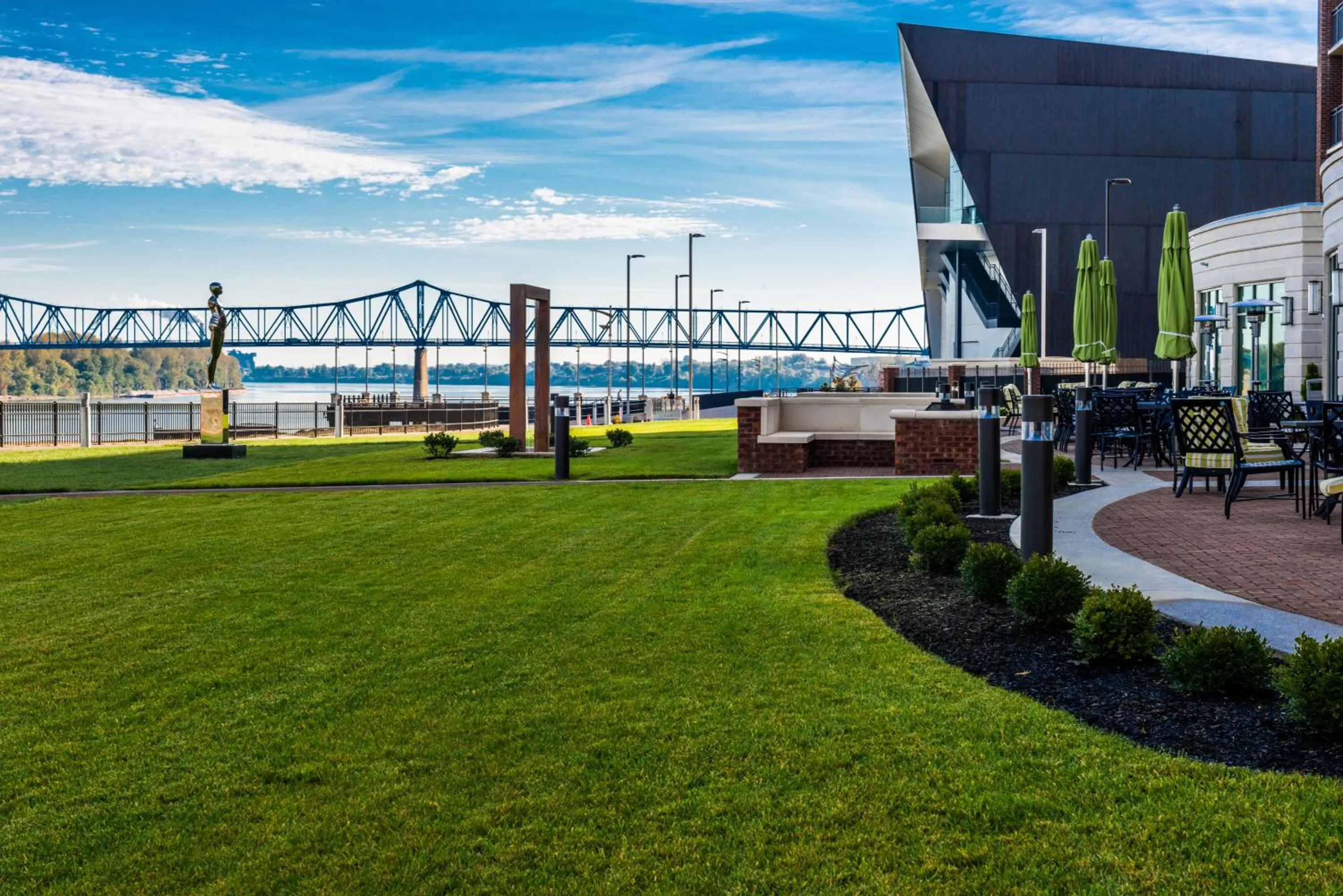 Property building in Holiday Inn Owensboro Riverfront by IHG