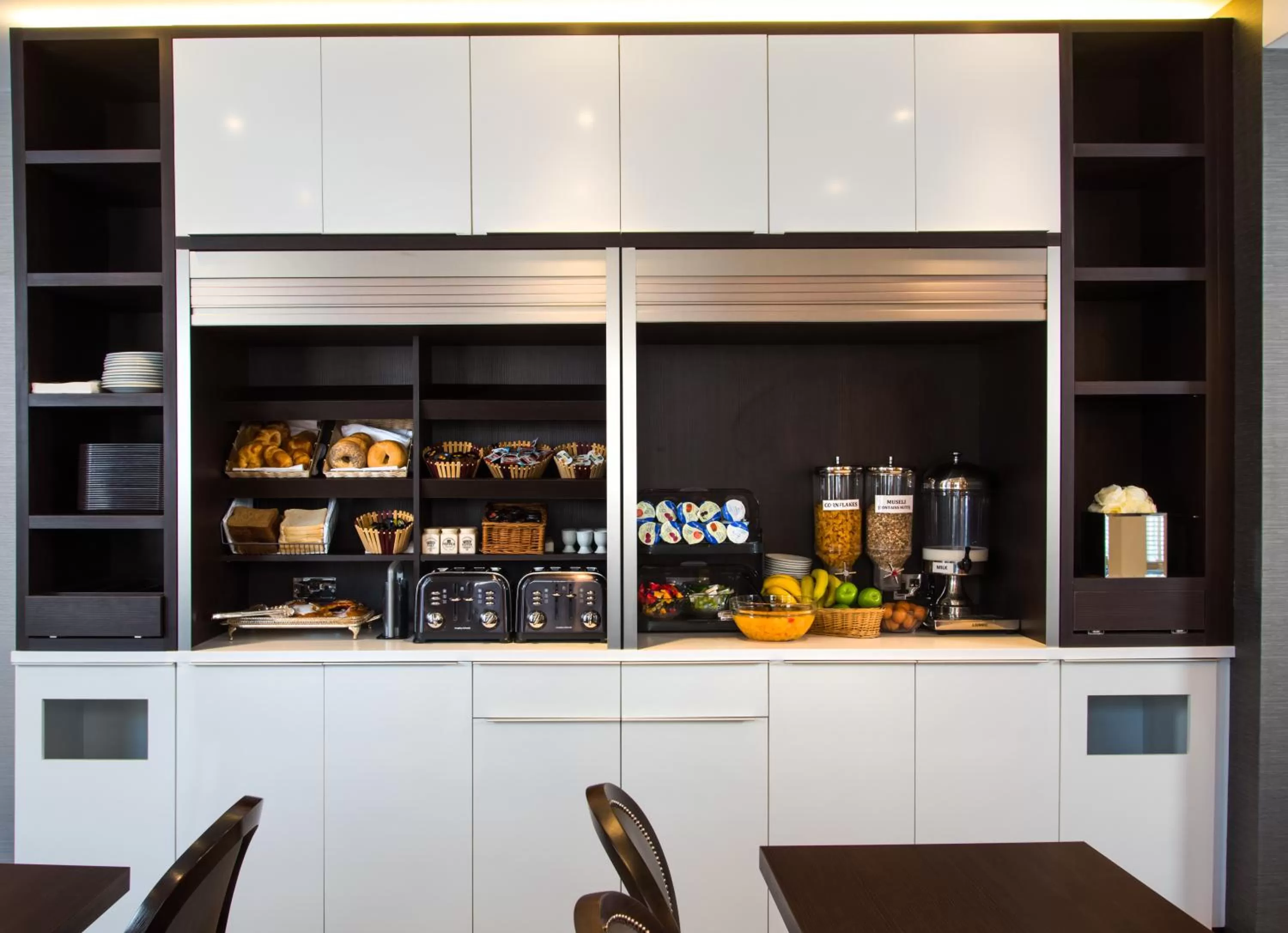 Food and drinks in Best Western Buckingham Palace Rd