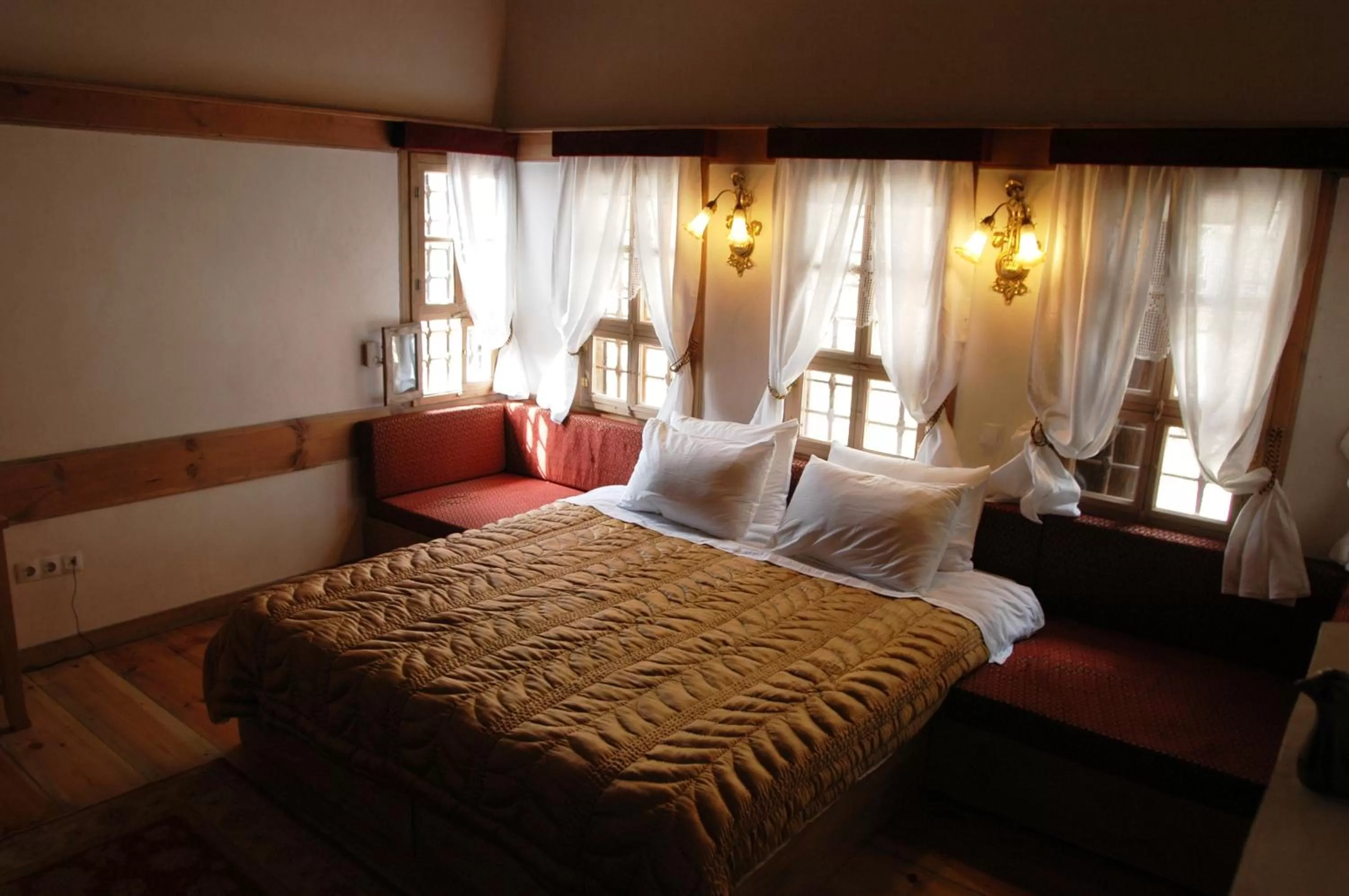 Bed in Gulevi Safranbolu Heritage Hotel