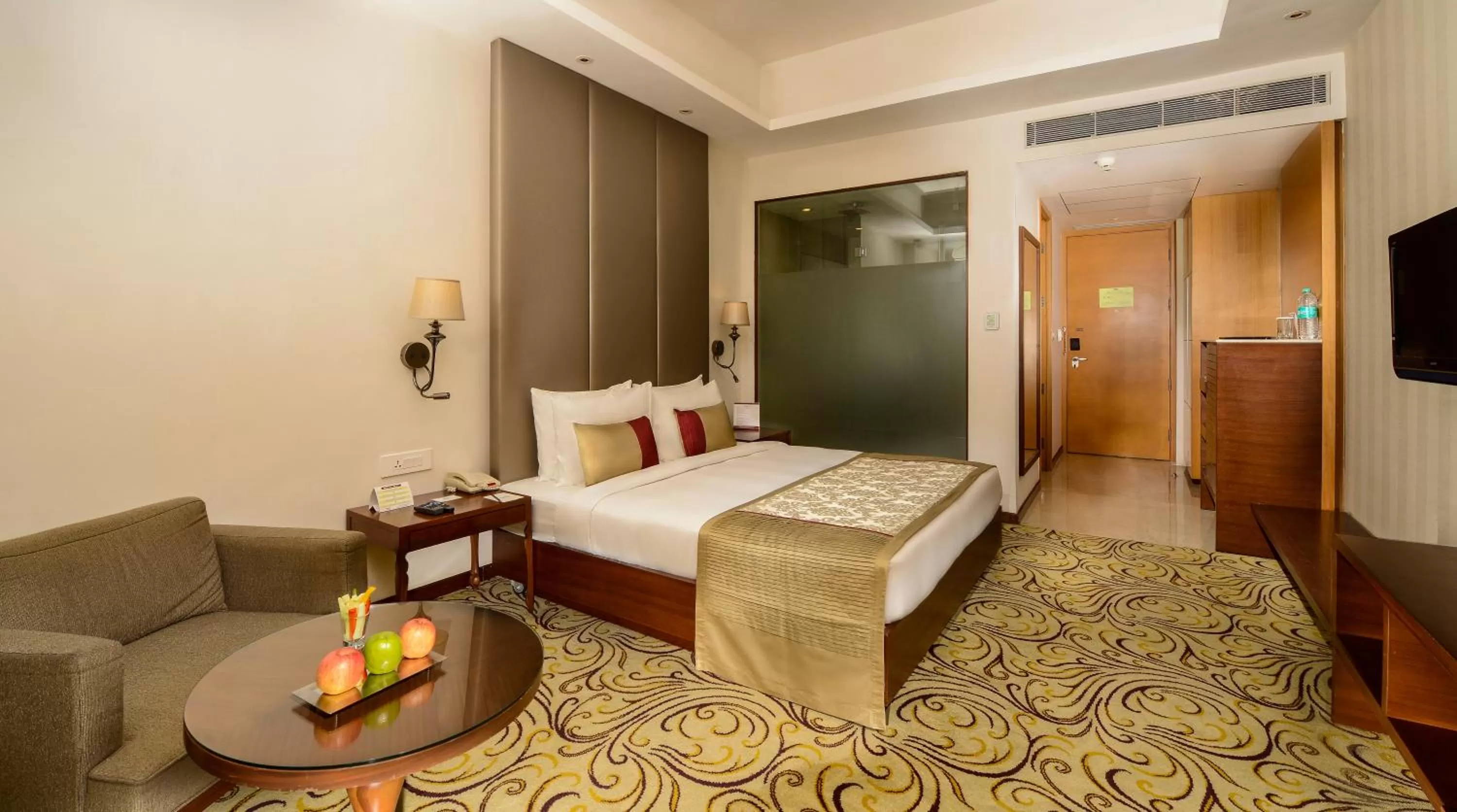Bed in Pride Plaza Hotel, Kolkata