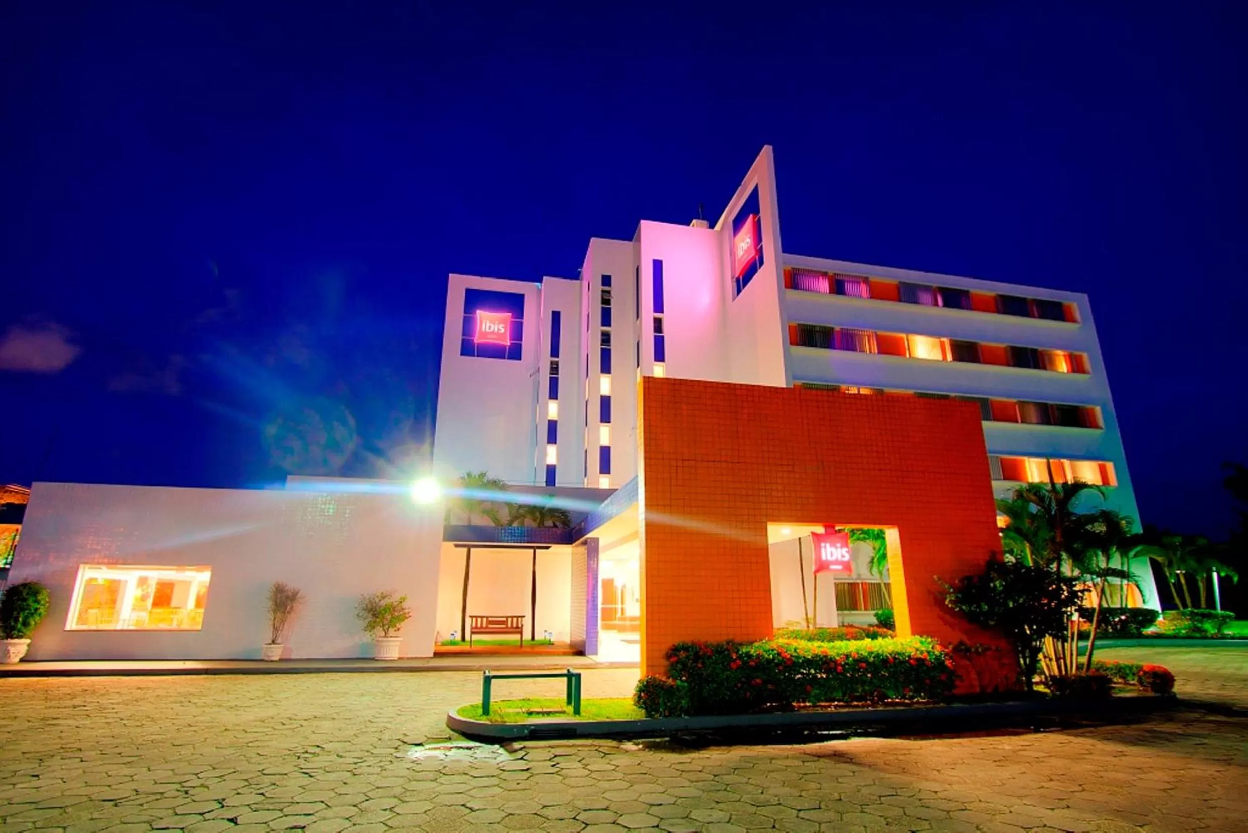 Property building in ibis Manaus Distrito Industrial