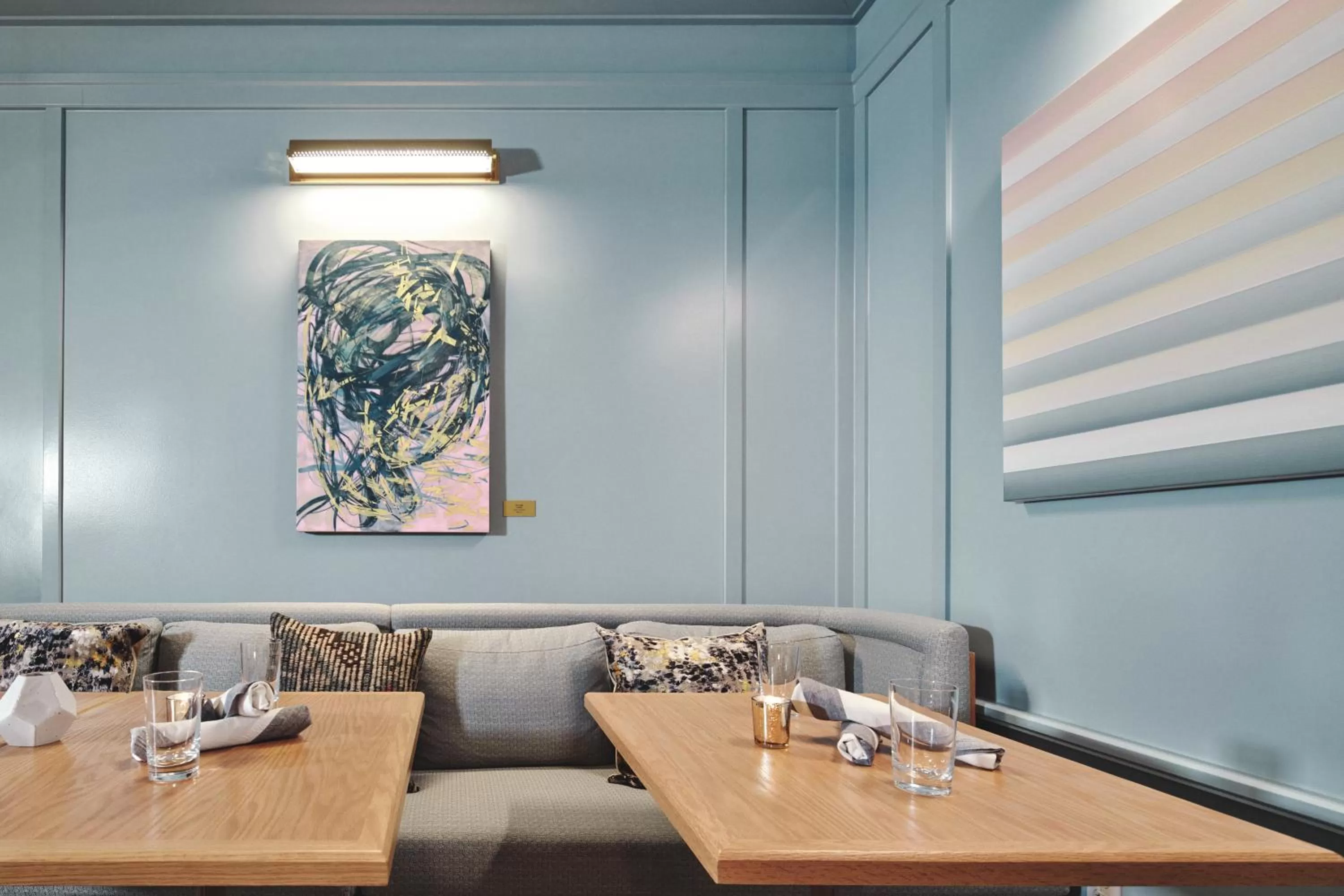 Restaurant/places to eat in Clayton Hotel & Members Club