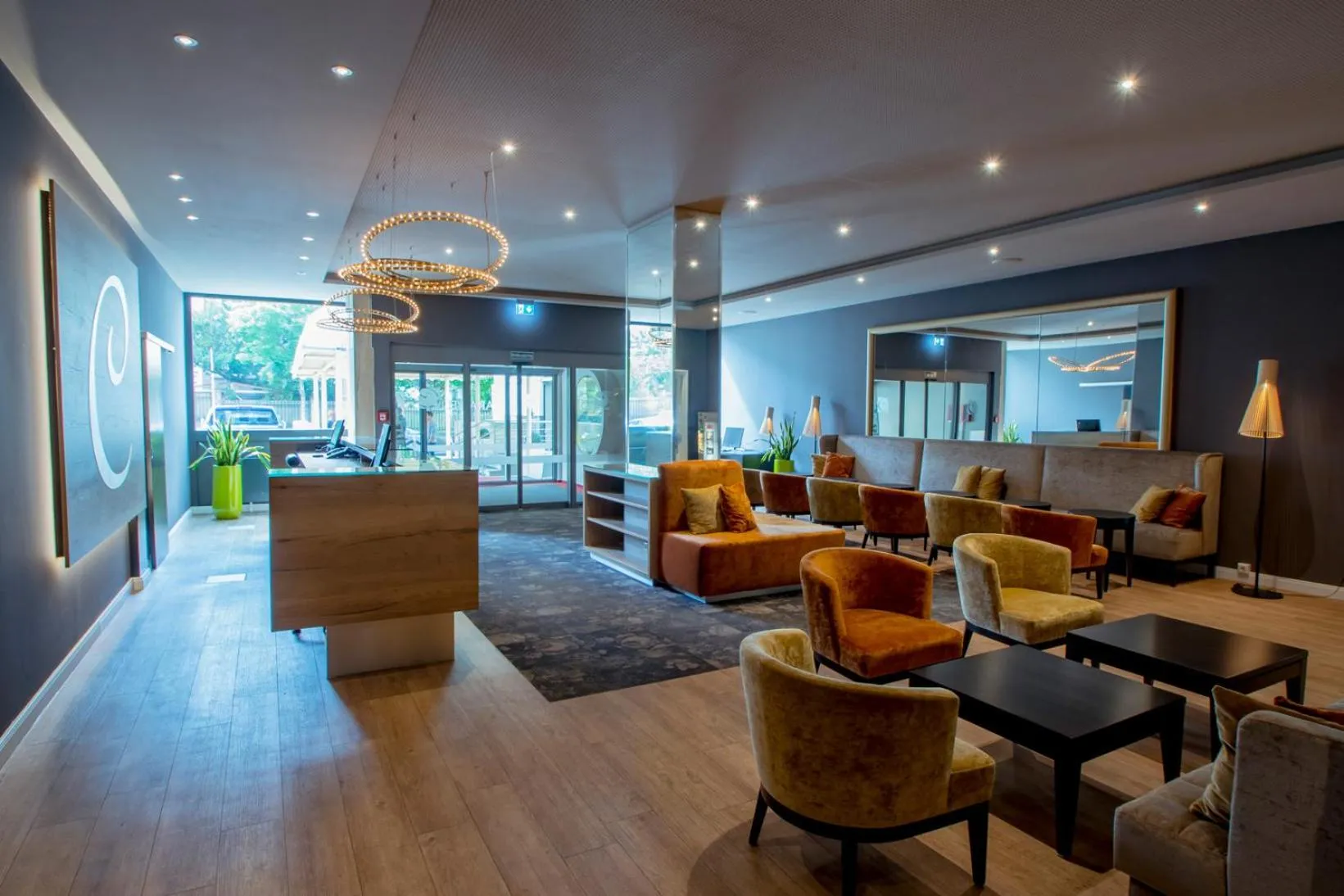 Lobby or reception in Caravelle Hotel im Park