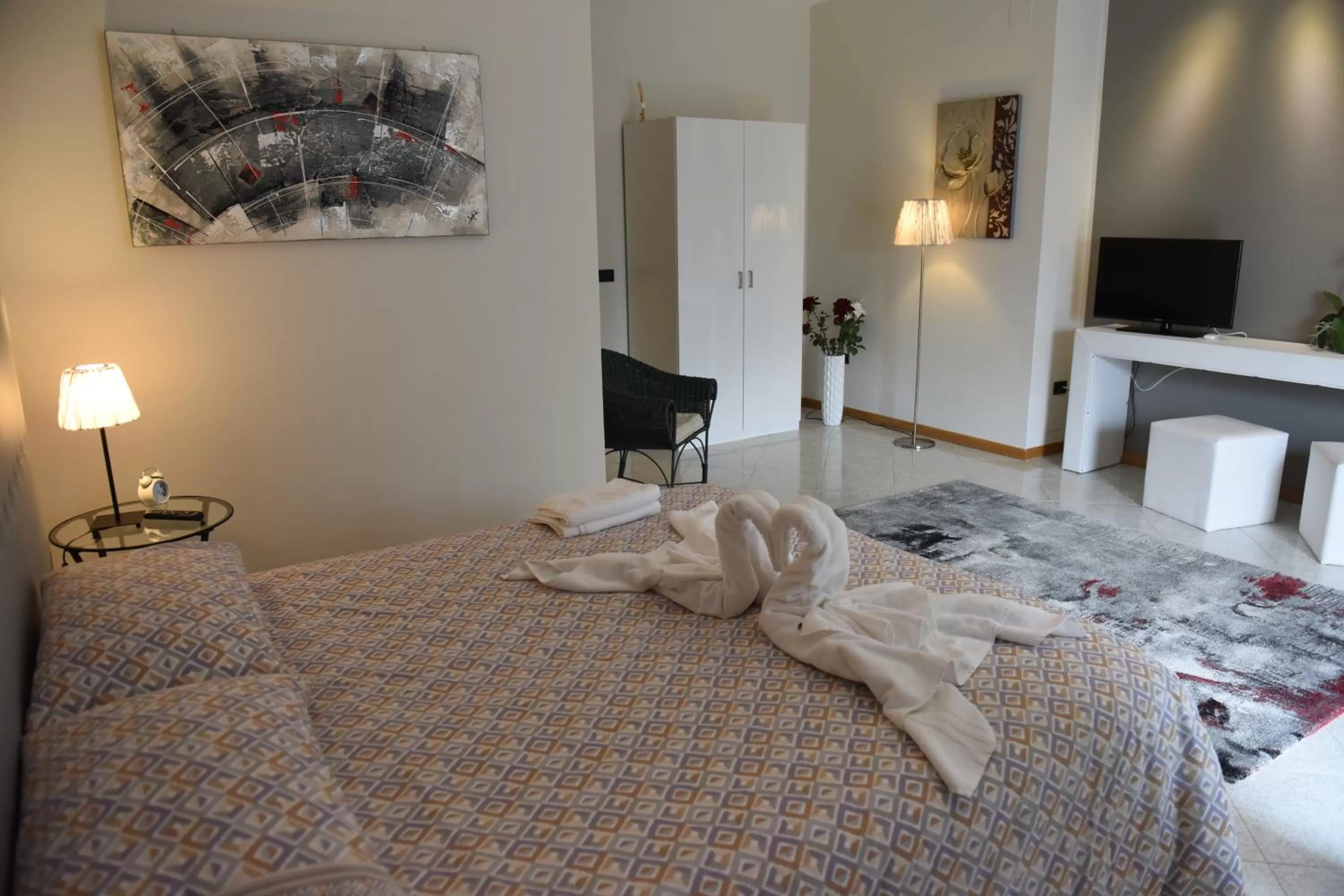 Photo of the whole room, Bed in B&B La Dimora di Iside