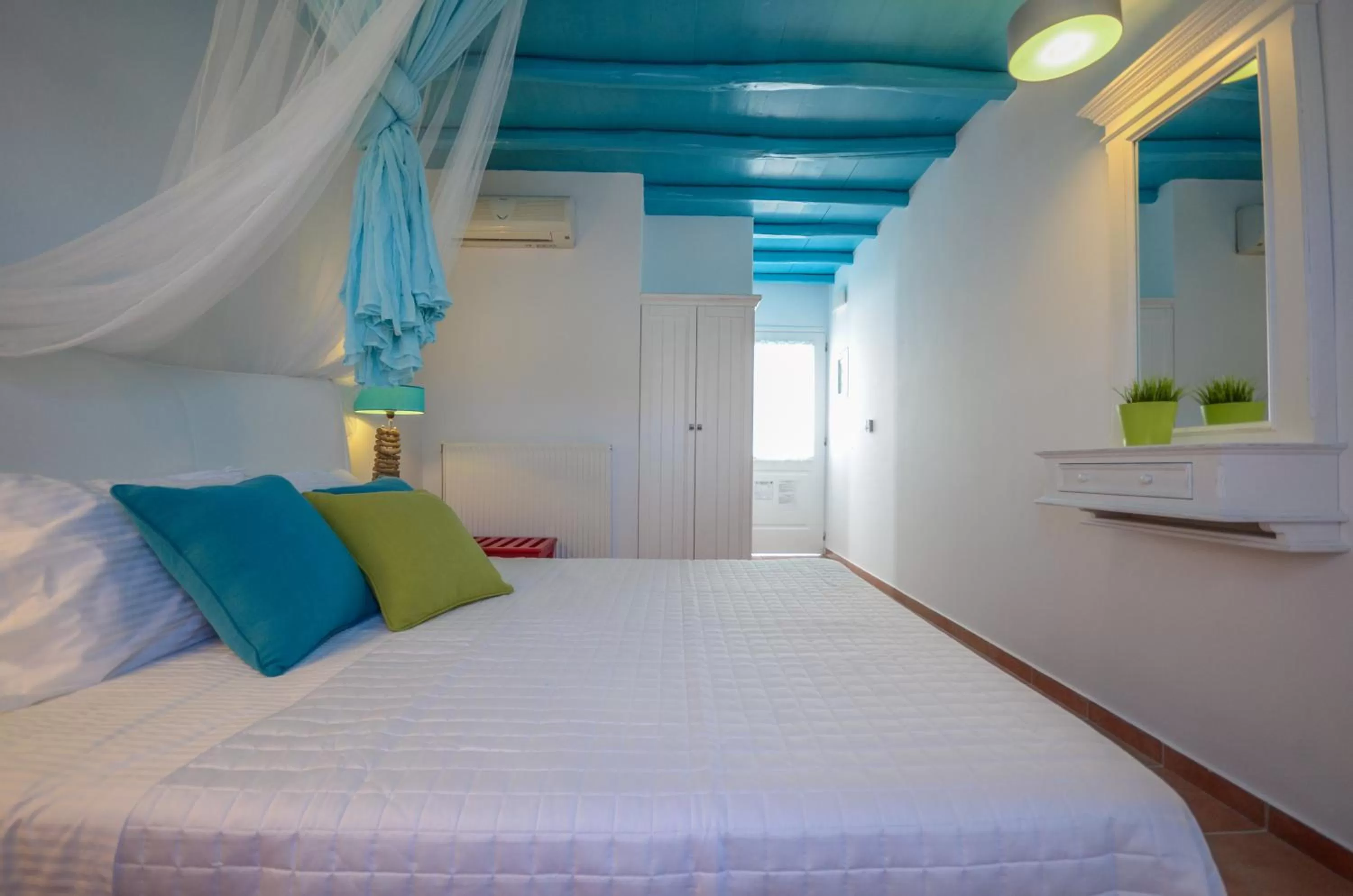 Photo of the whole room, Bed in Adriani Hotel