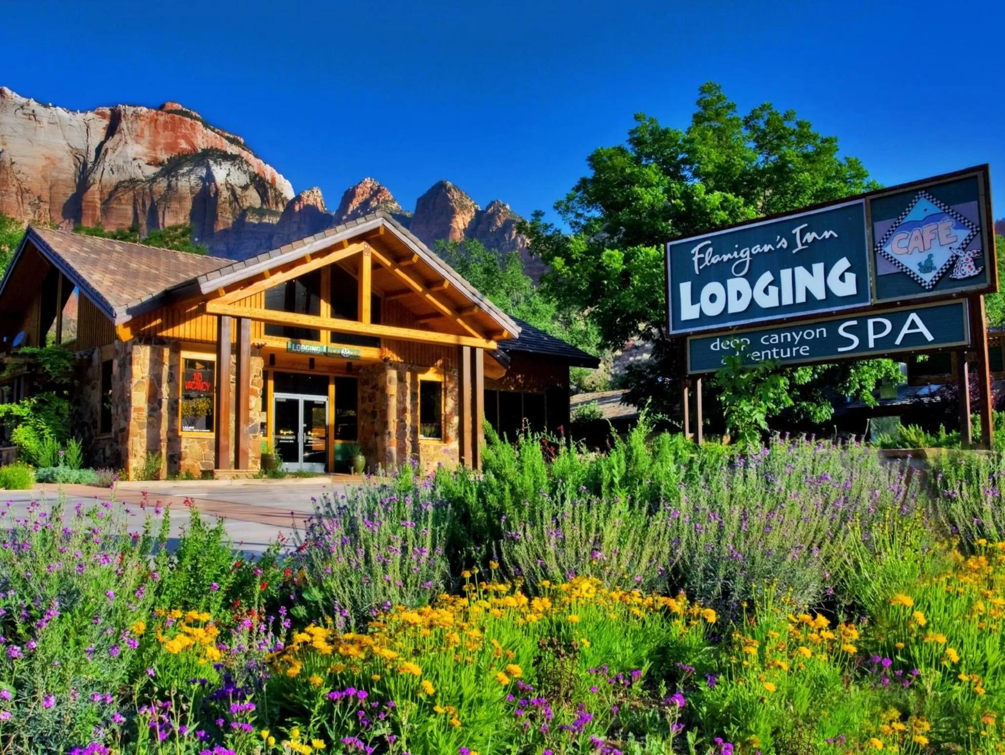 Facade/entrance, Property Building in Flanigan`s Resort and Spa