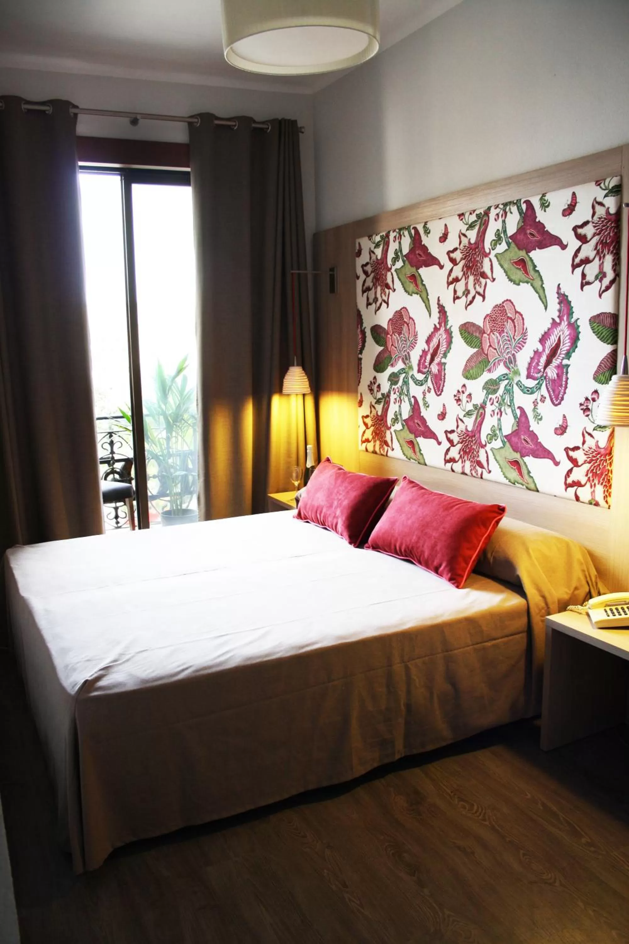 Bed in Hotel Ginebra