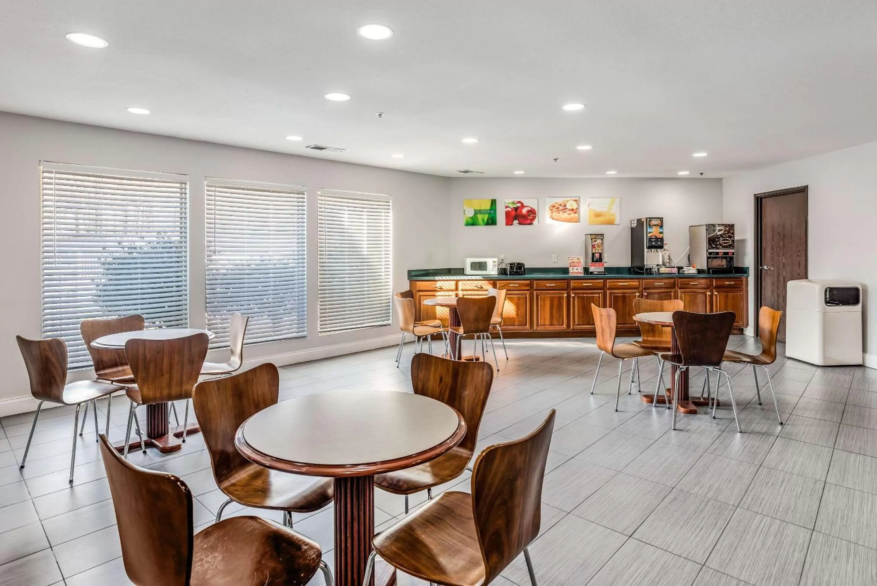 Restaurant/places to eat in Quality Inn Calvert City - Paducah East