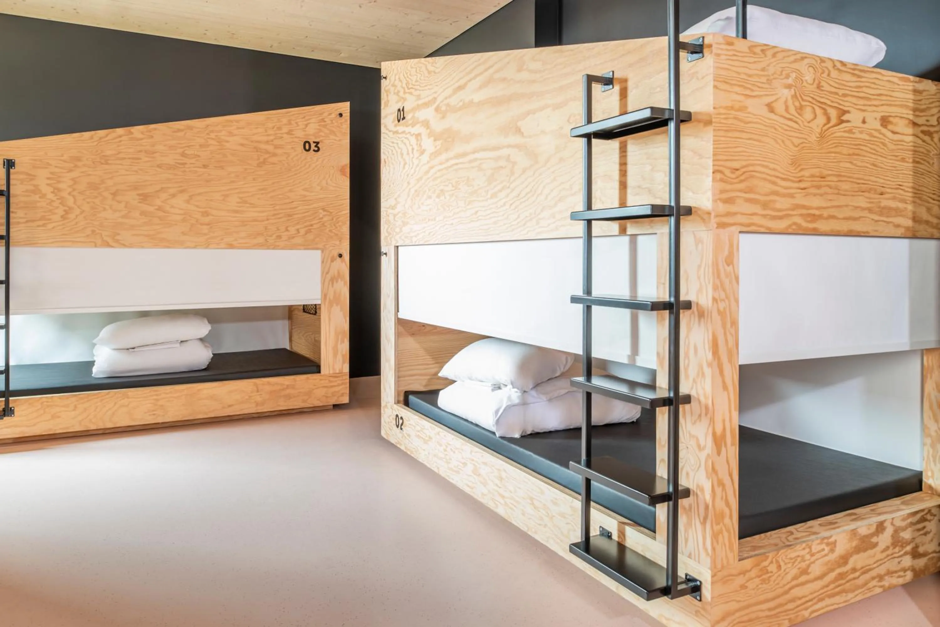 Photo of the whole room, Bed in JO&JOE Paris Gentilly - Auberge de Jeunesse