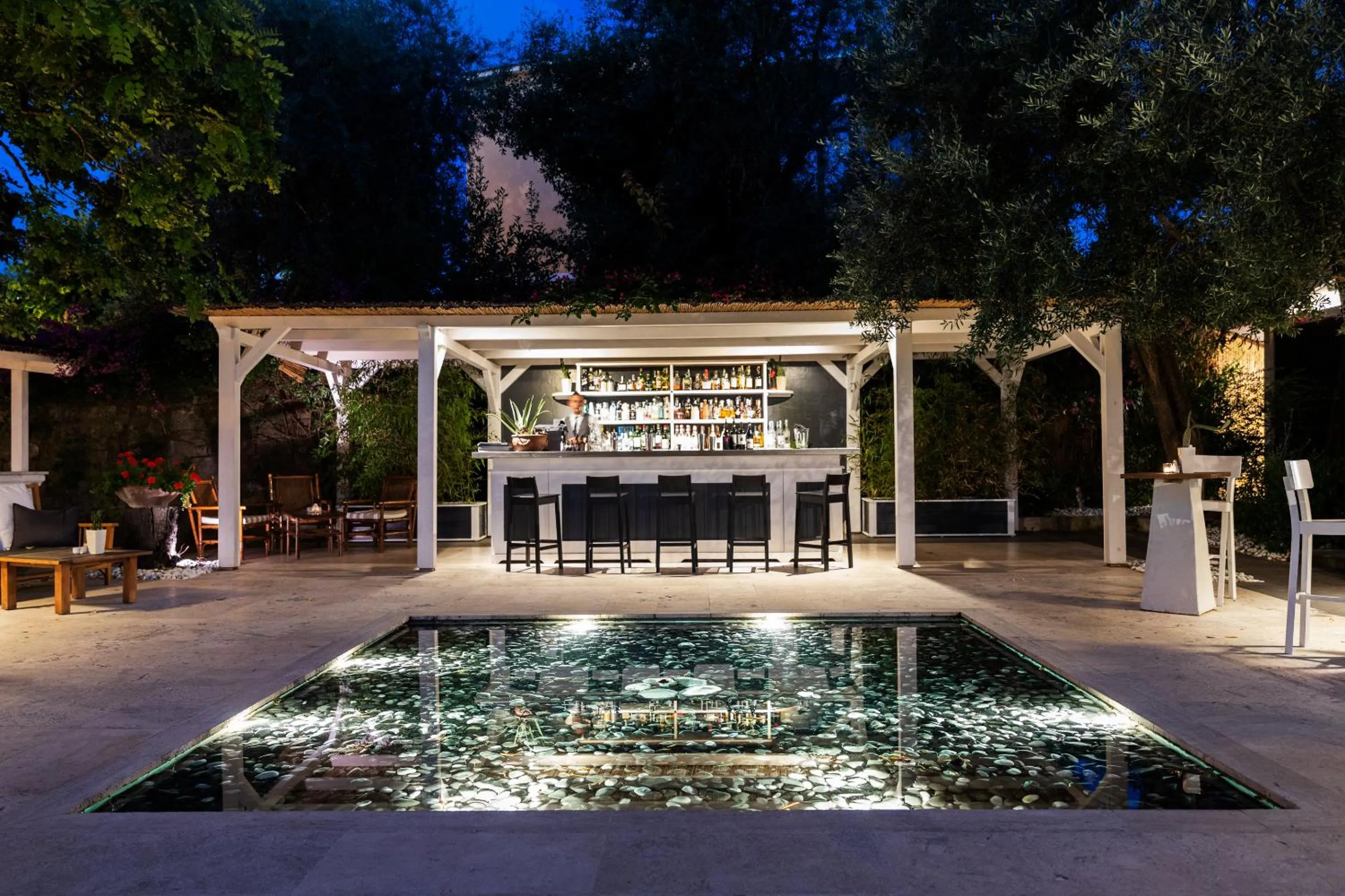 Night in Grand Hotel Cocumella