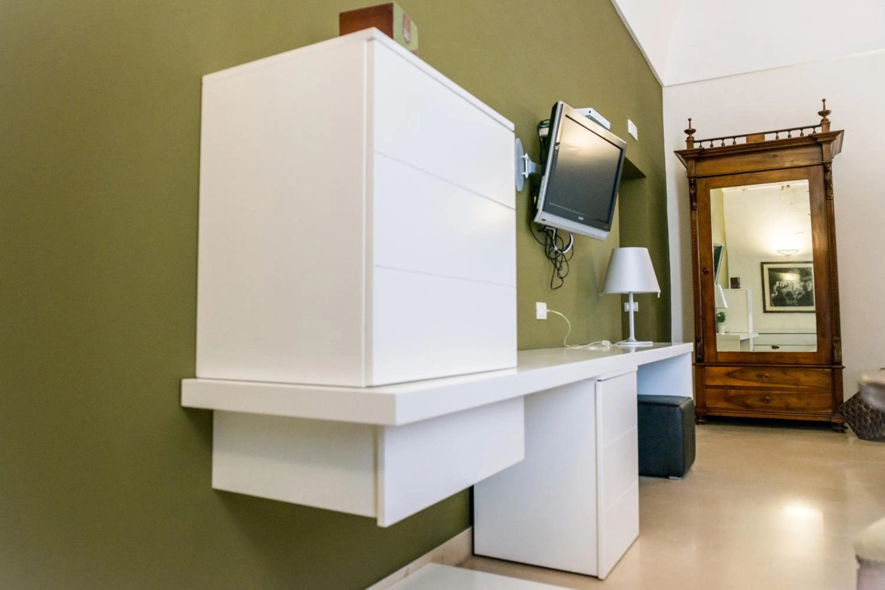 Decorative detail in Albergo Del Sedile