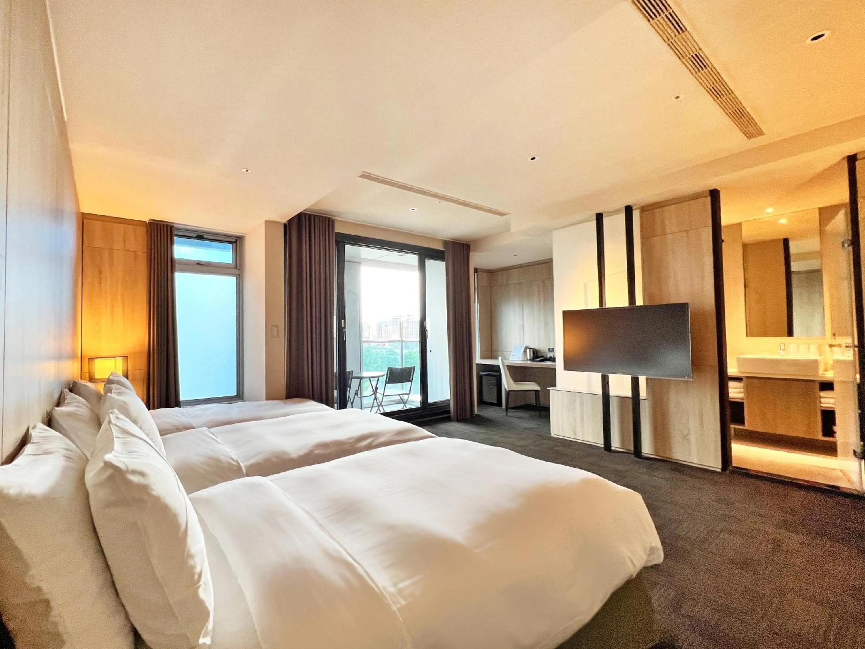 Bed in Wallsun Hotel